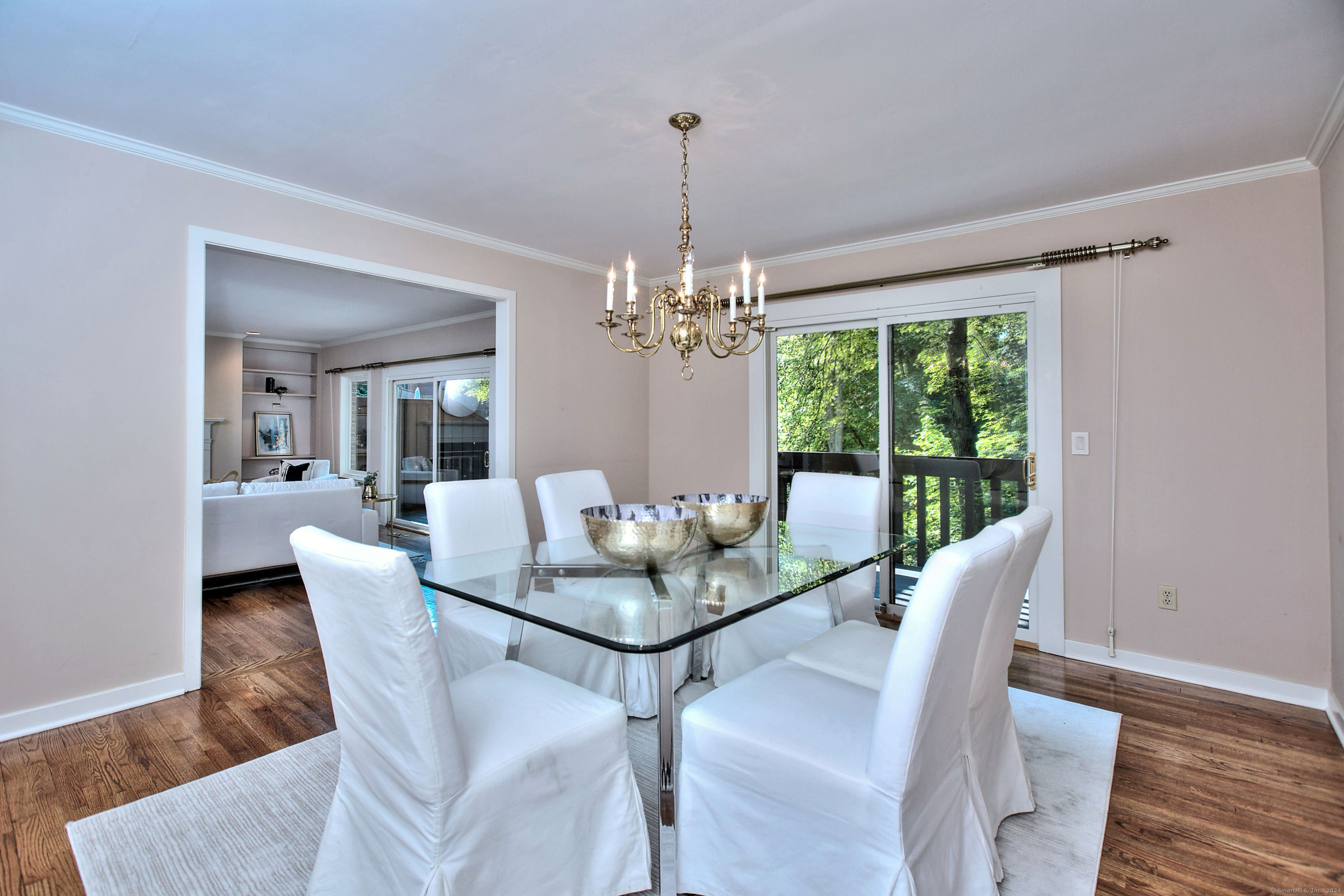 289 New Norwalk Road 8