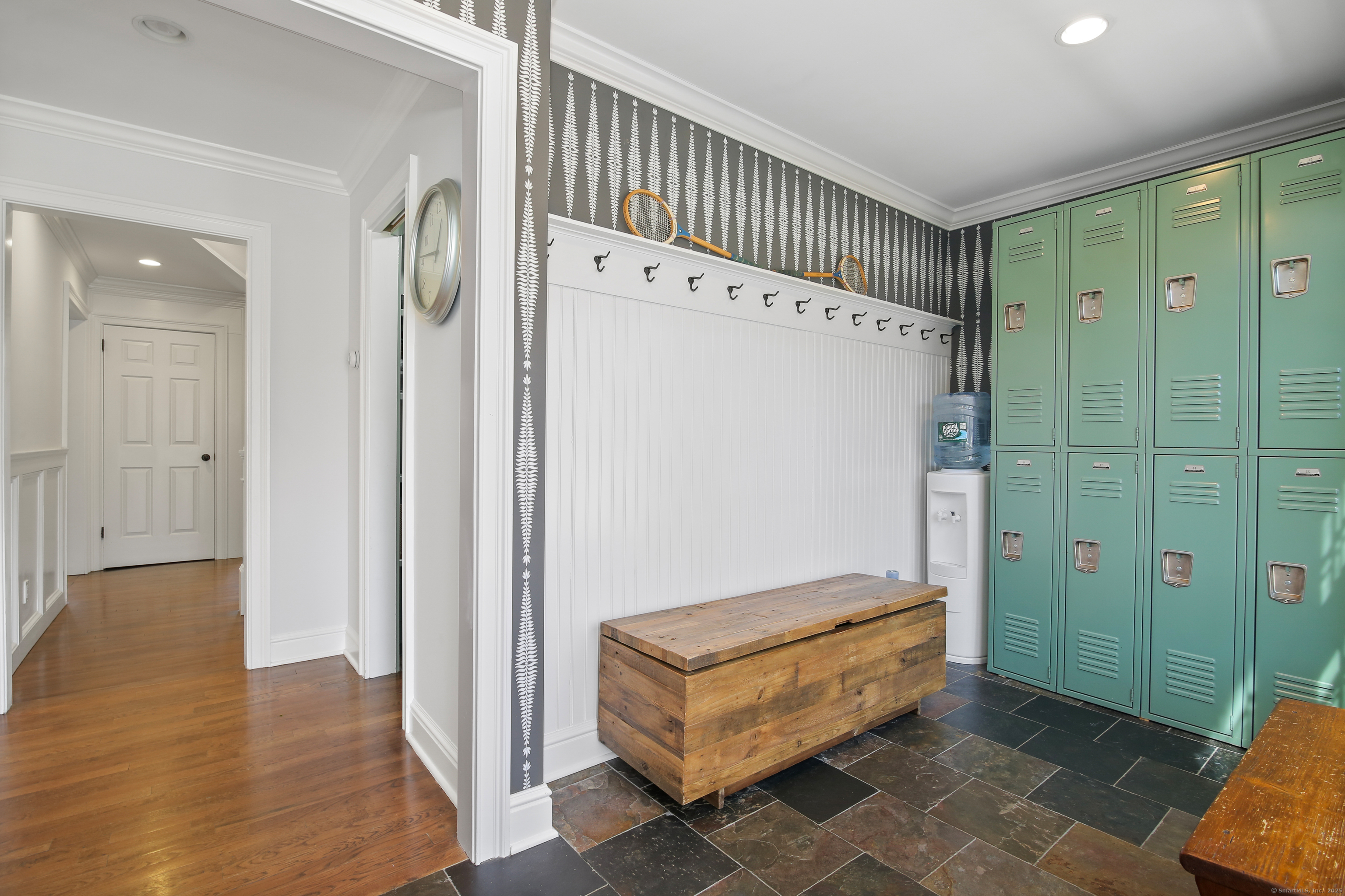 1702 Oenoke Ridge