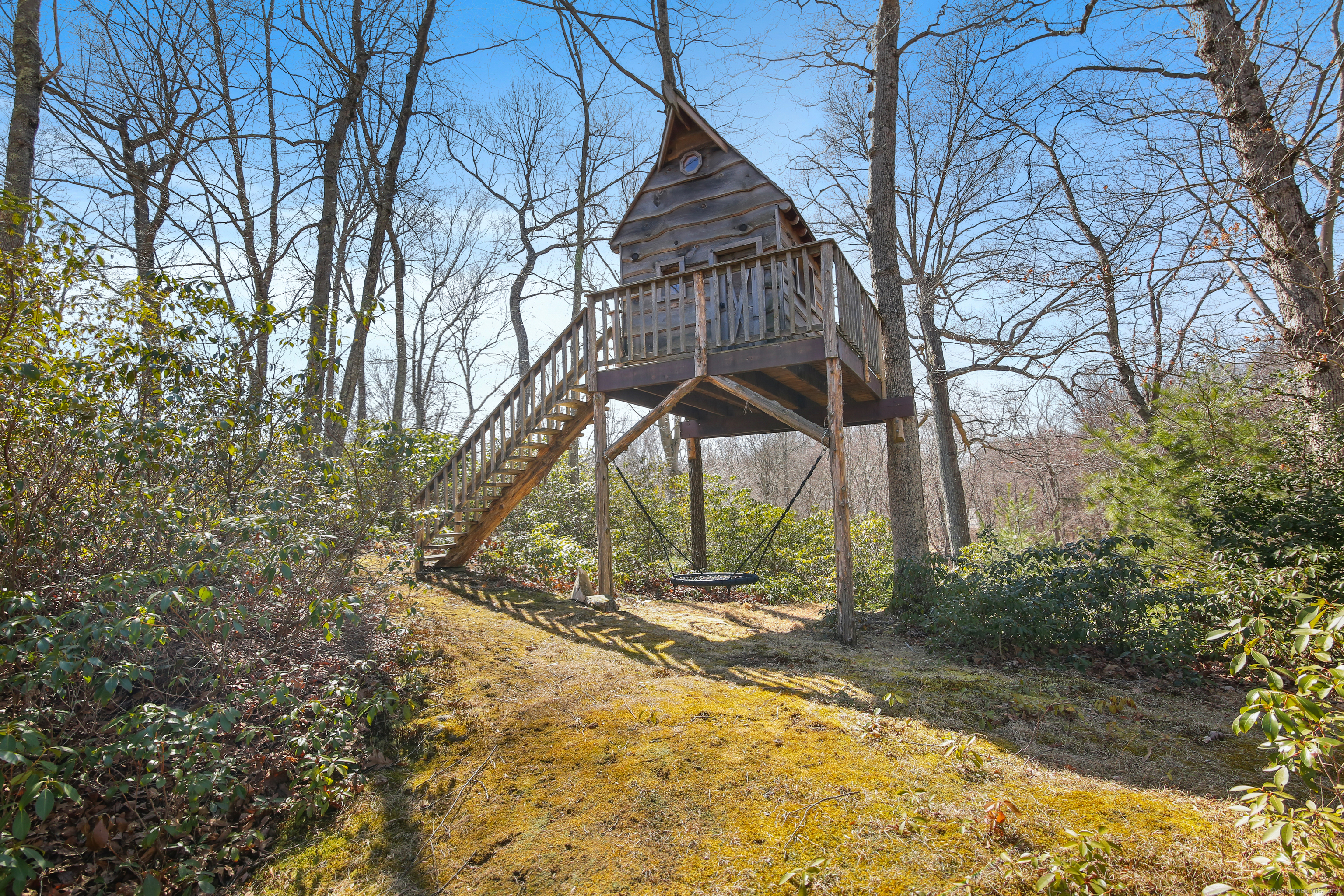 1702 Oenoke Ridge