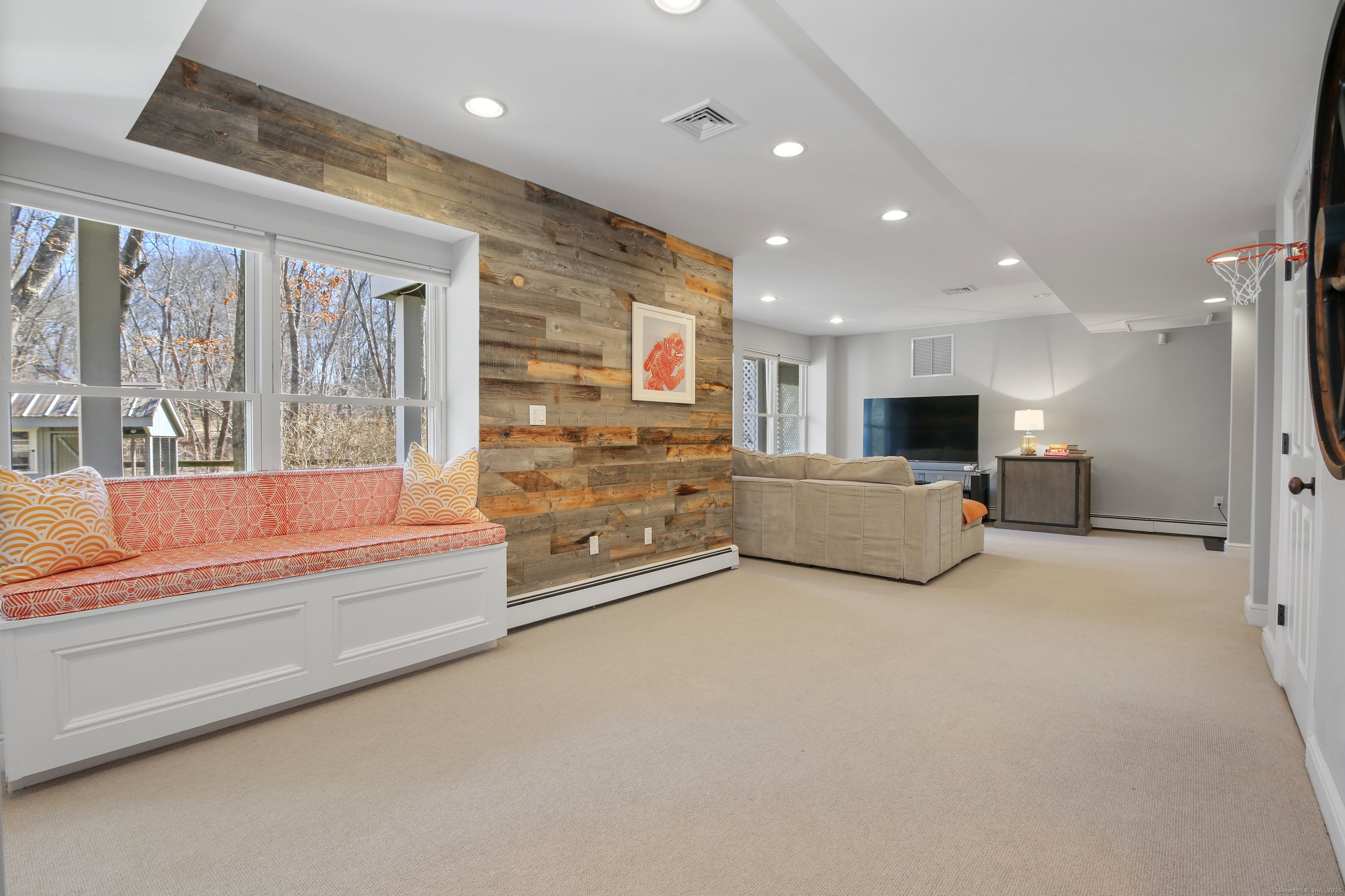 1702 Oenoke Ridge