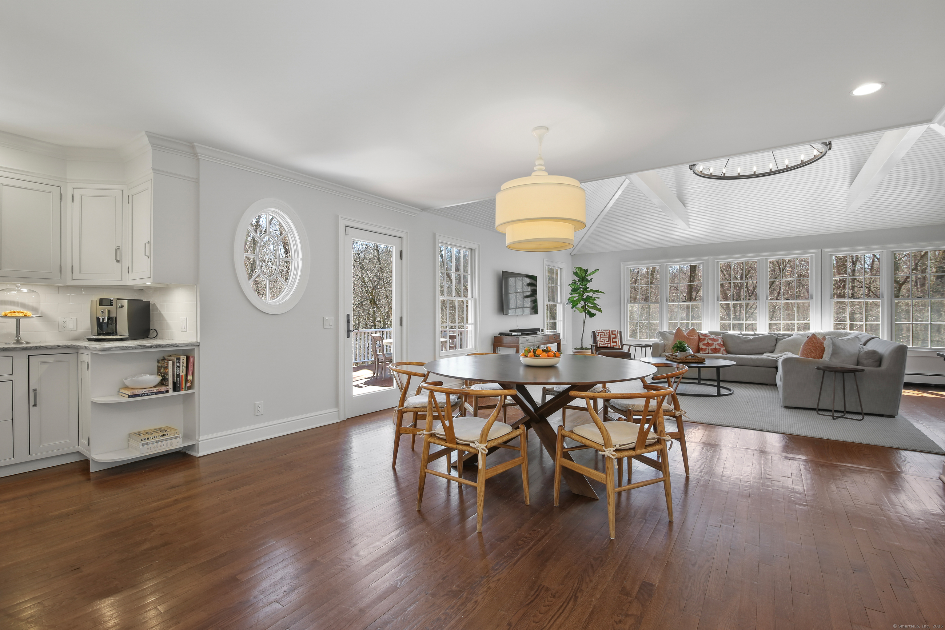 1702 Oenoke Ridge