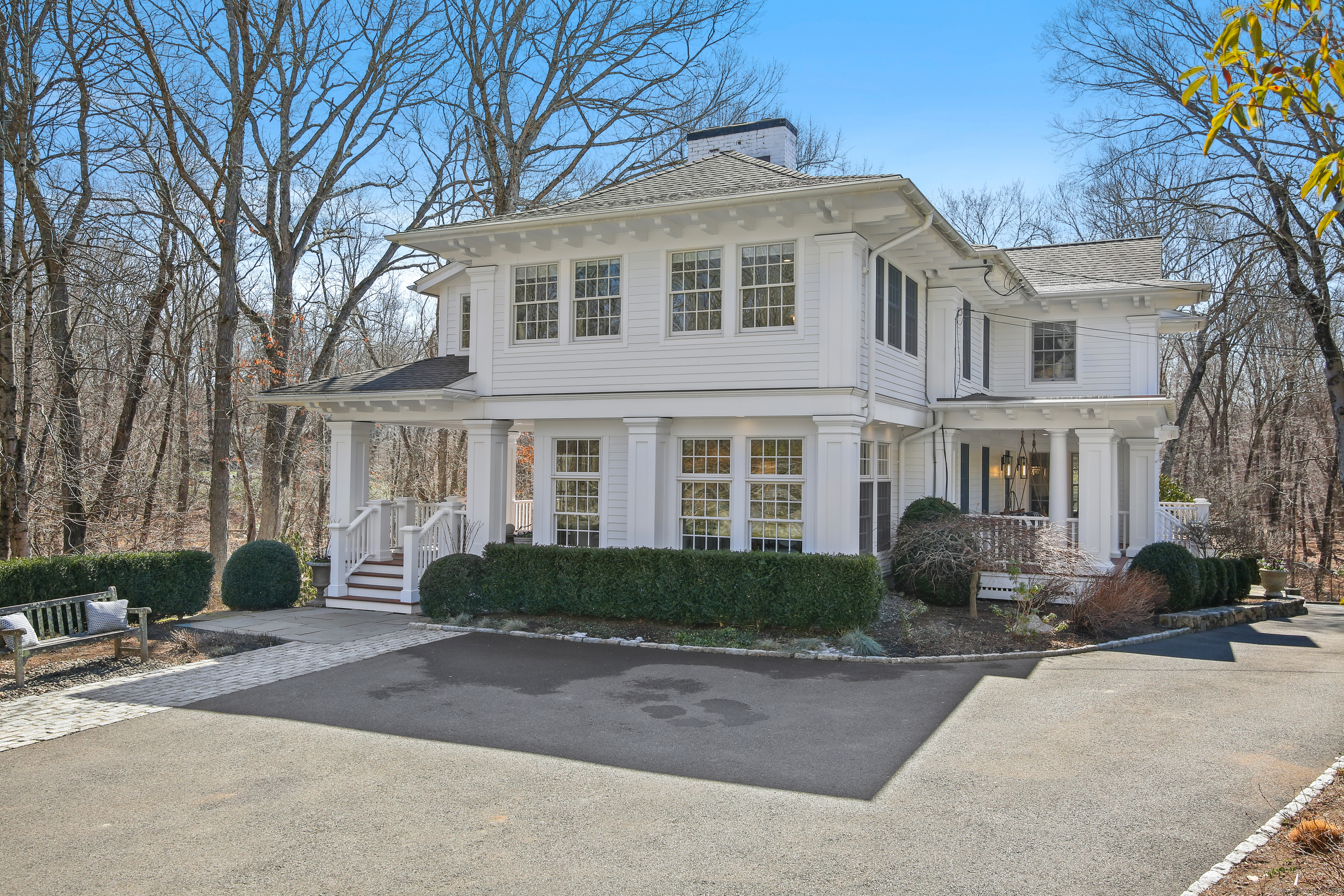 1702 Oenoke Ridge