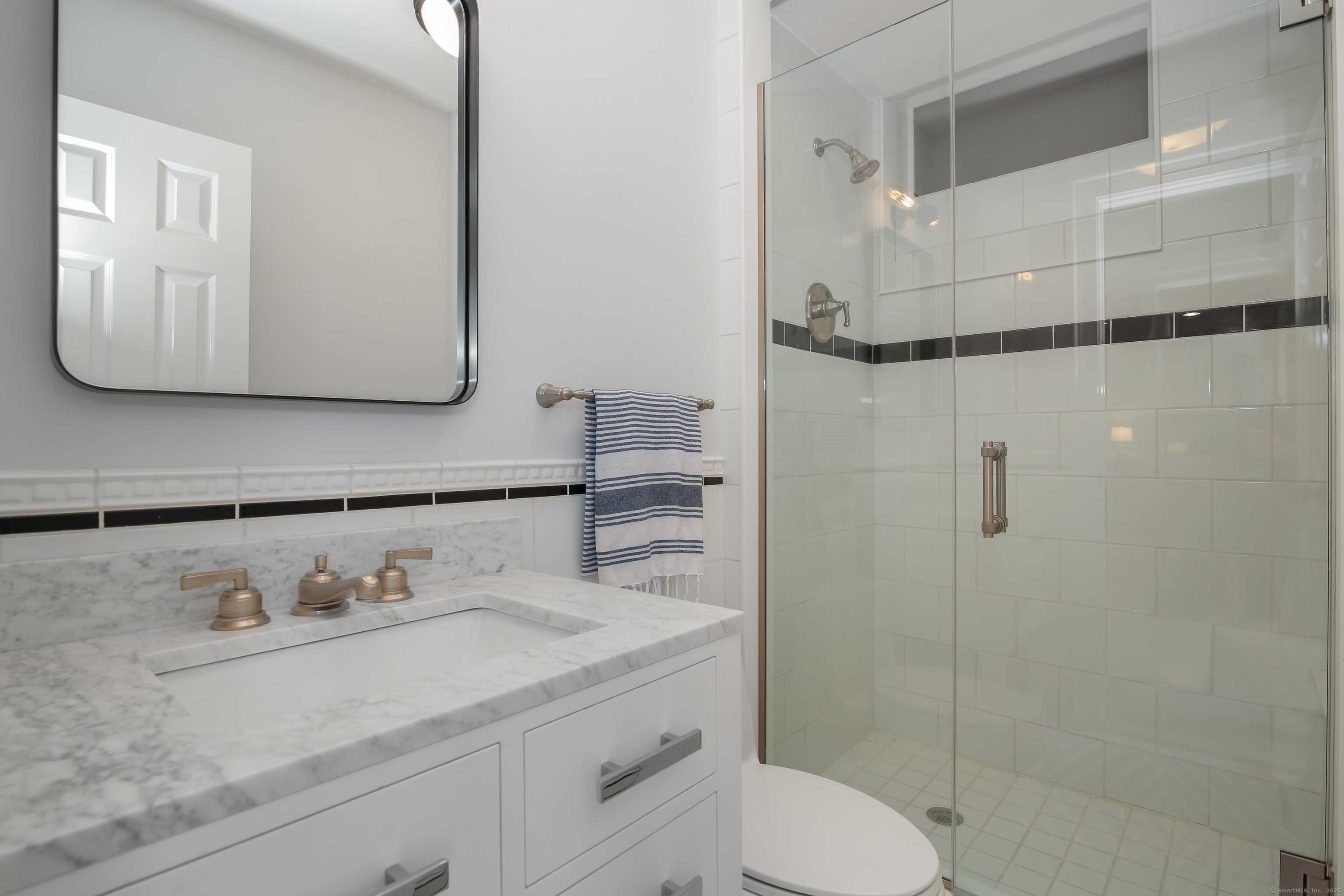 1702 Oenoke Ridge