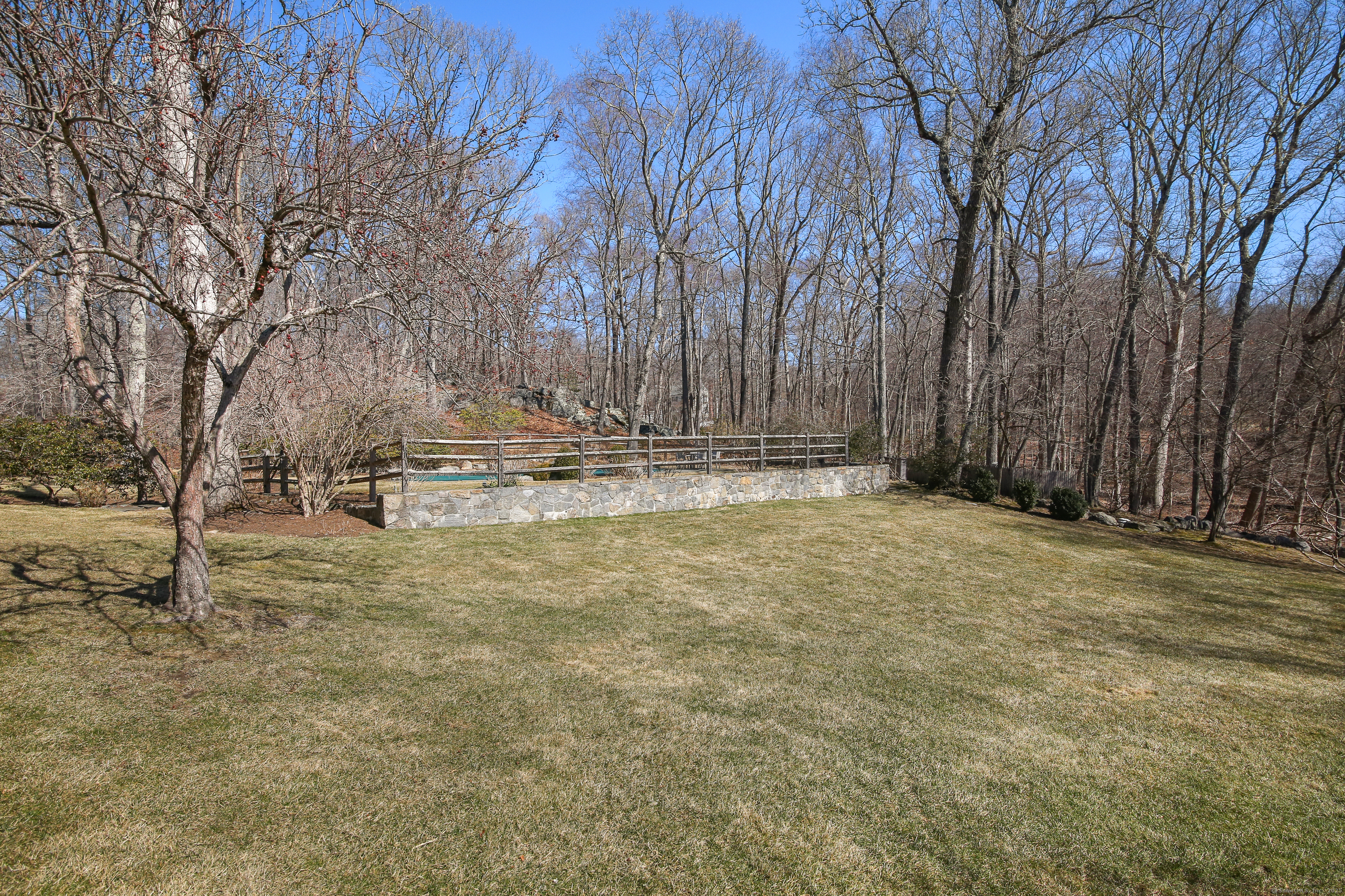 1702 Oenoke Ridge