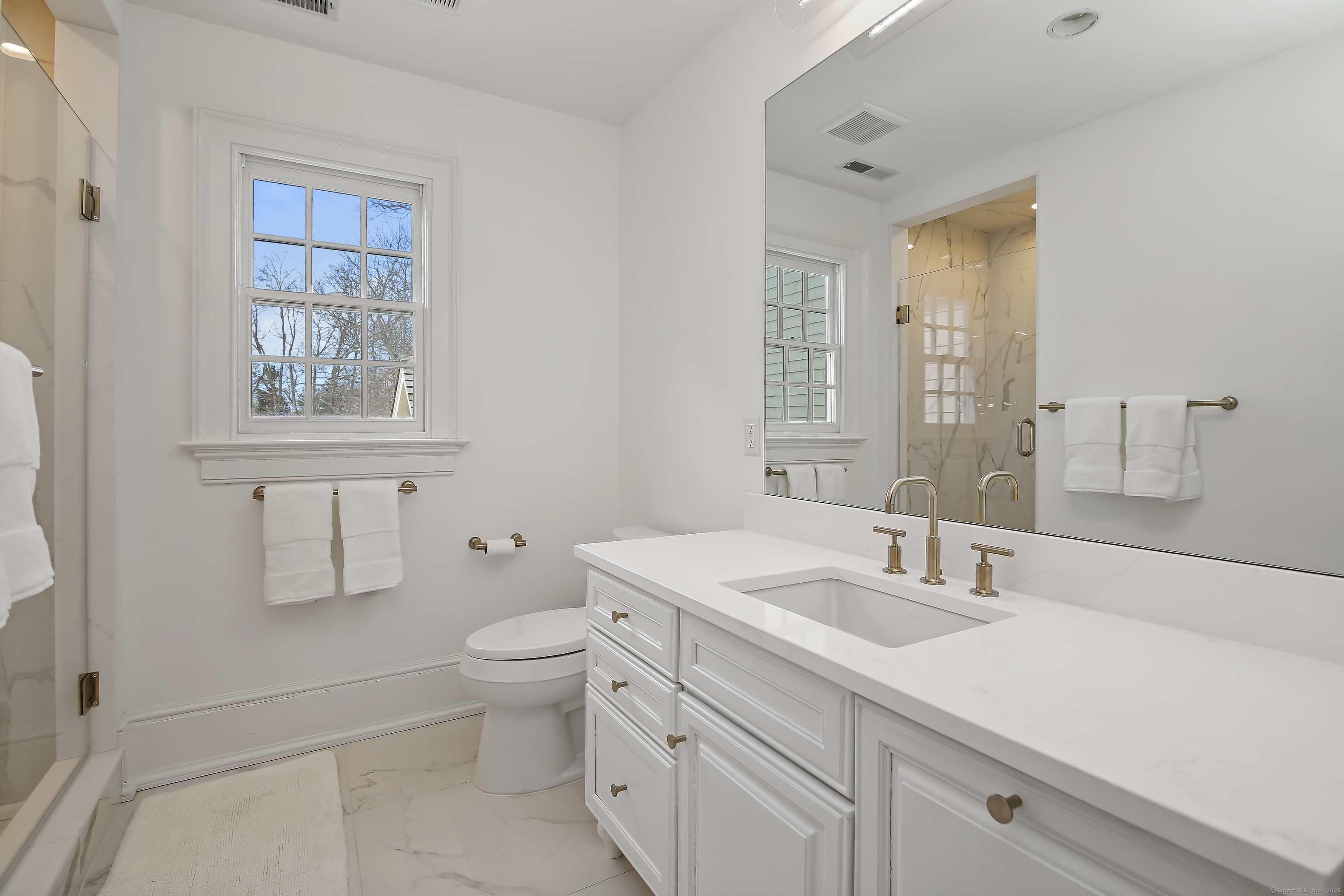 652 Ponus Ridge