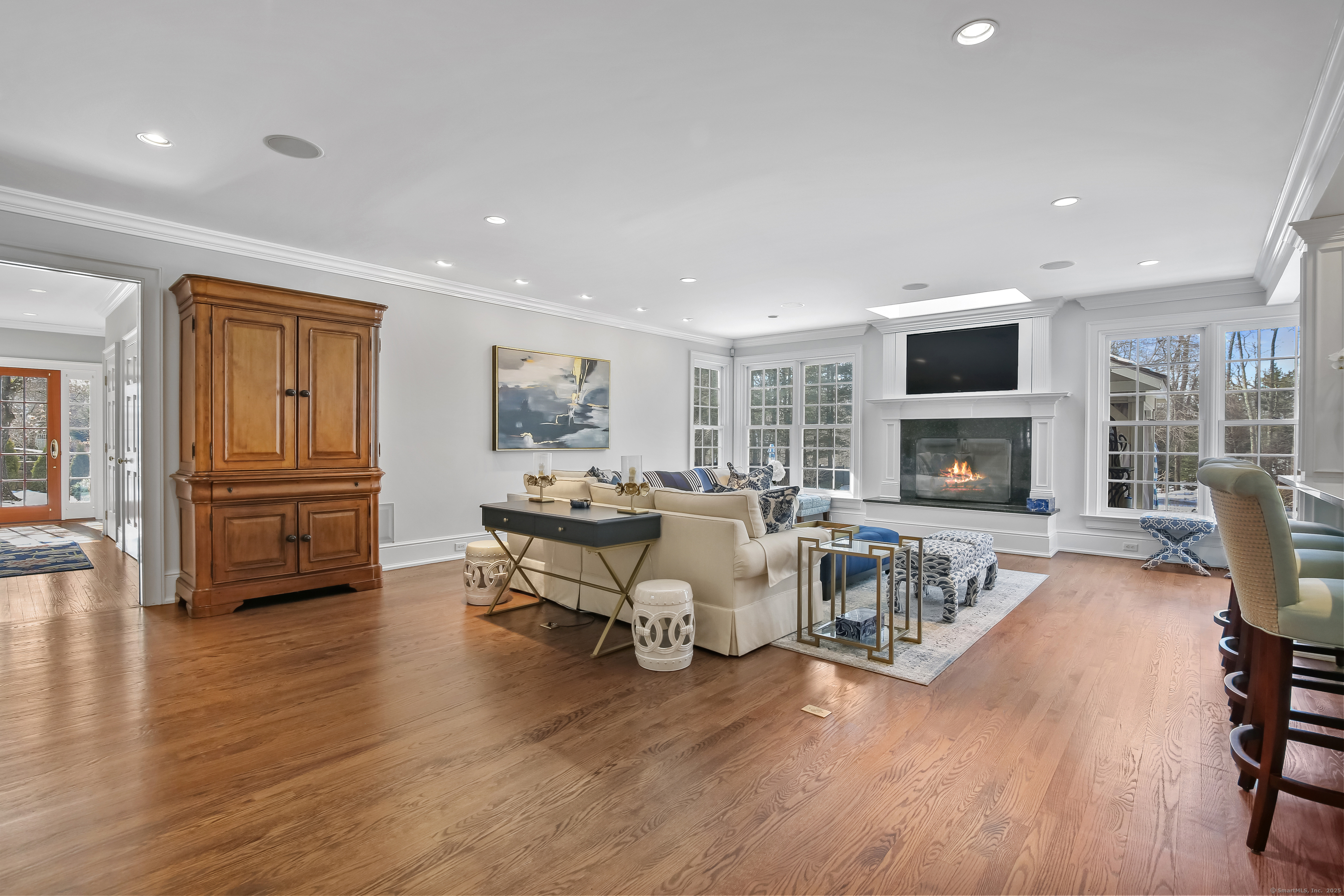 652 Ponus Ridge