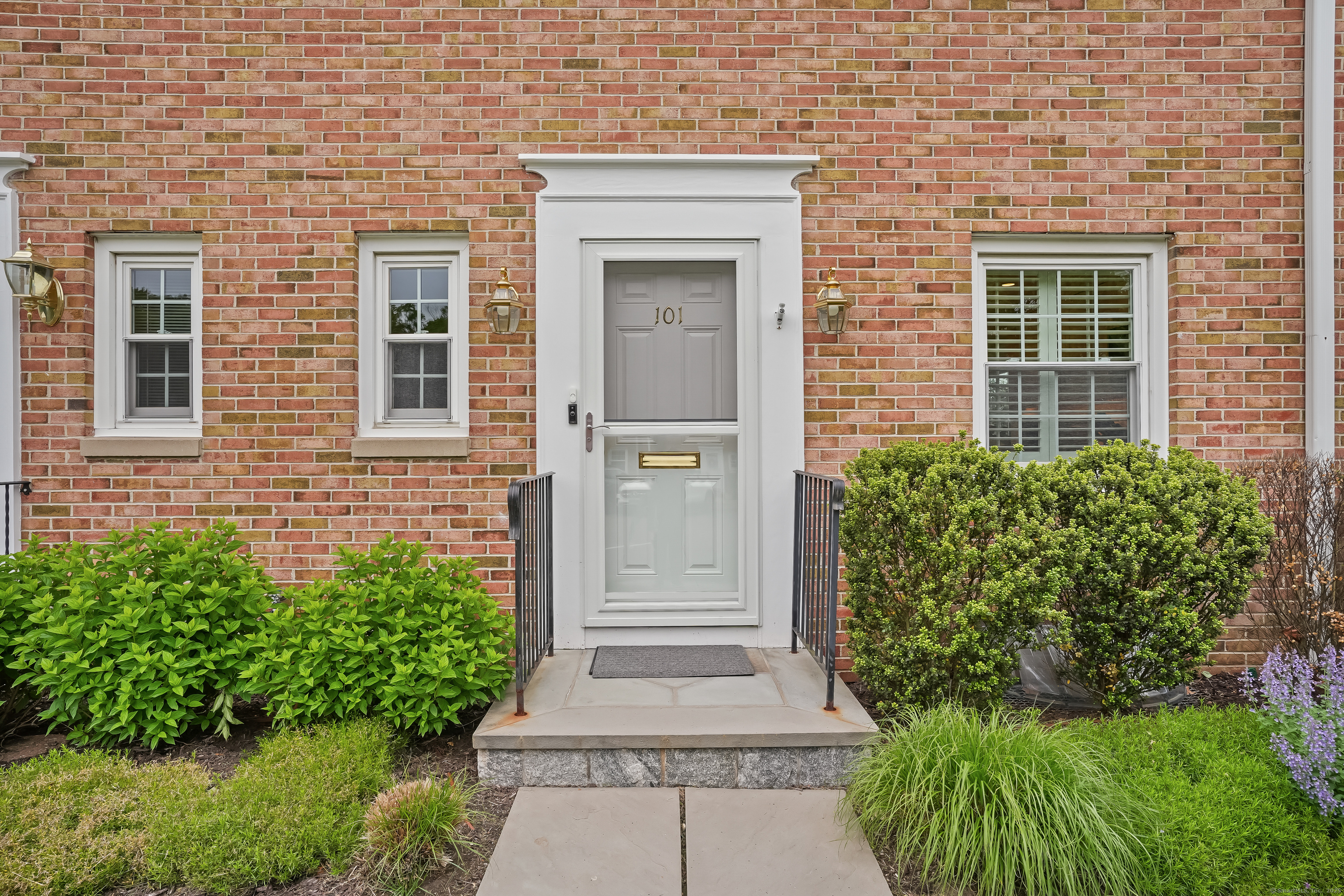 101 Heritage Hill Road 101