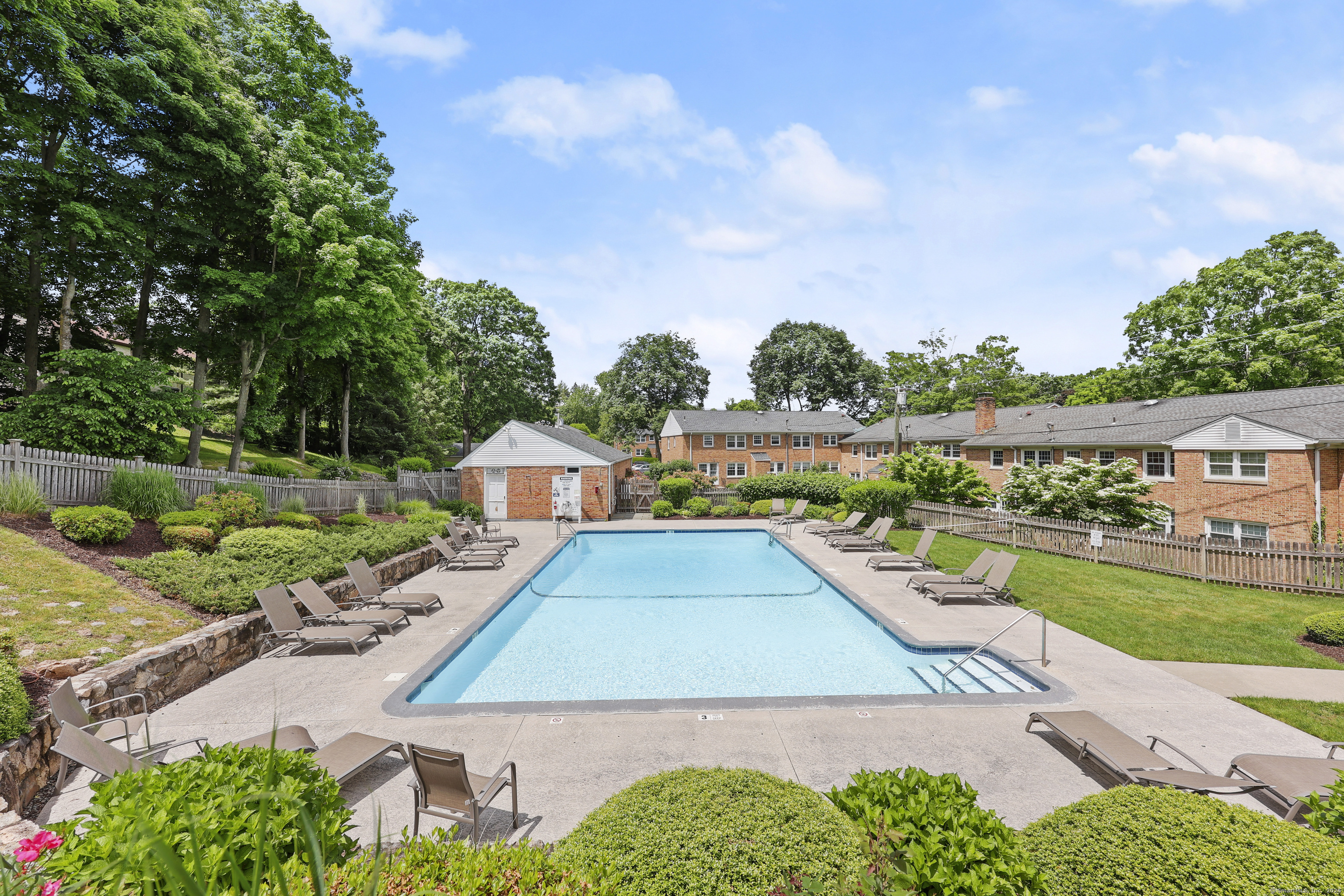 101 Heritage Hill Road 101