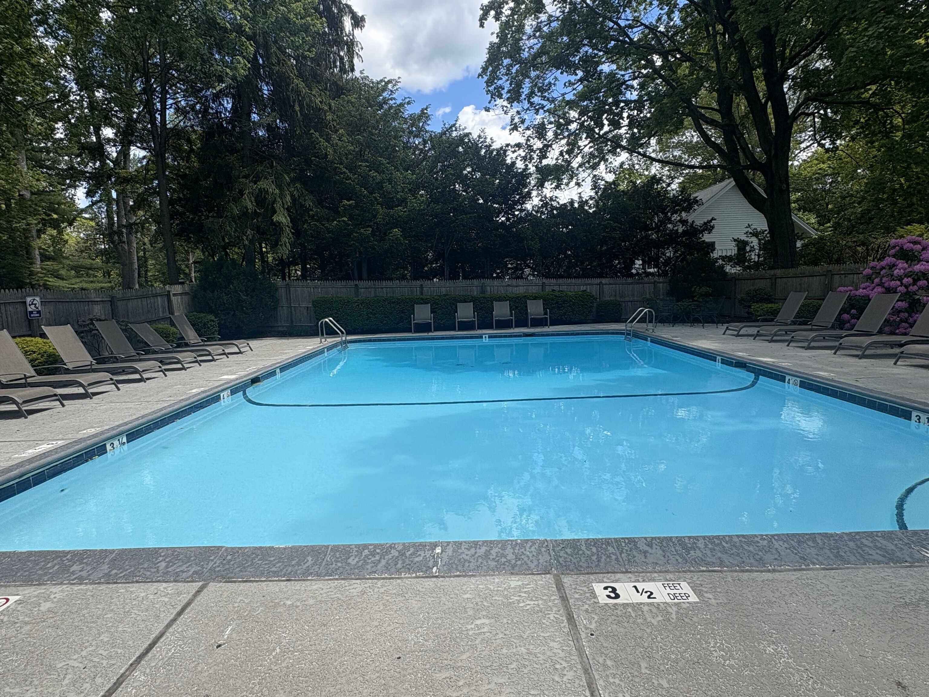 101 Heritage Hill Road 101