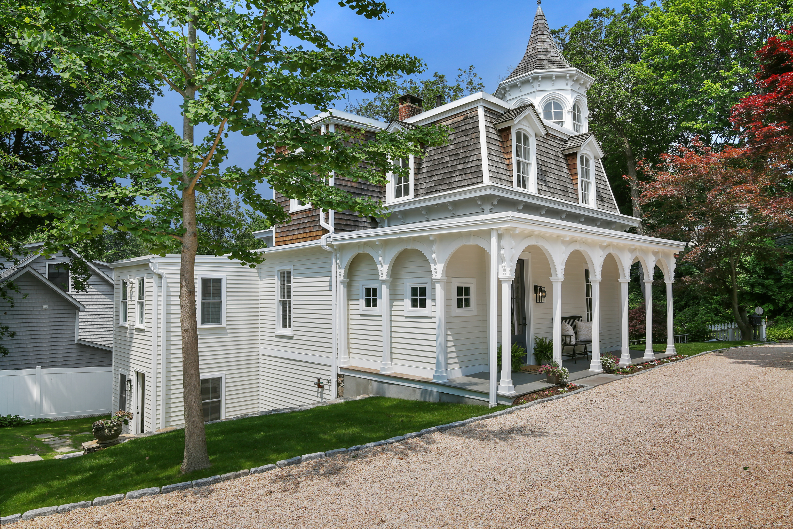 66 R Seminary Street