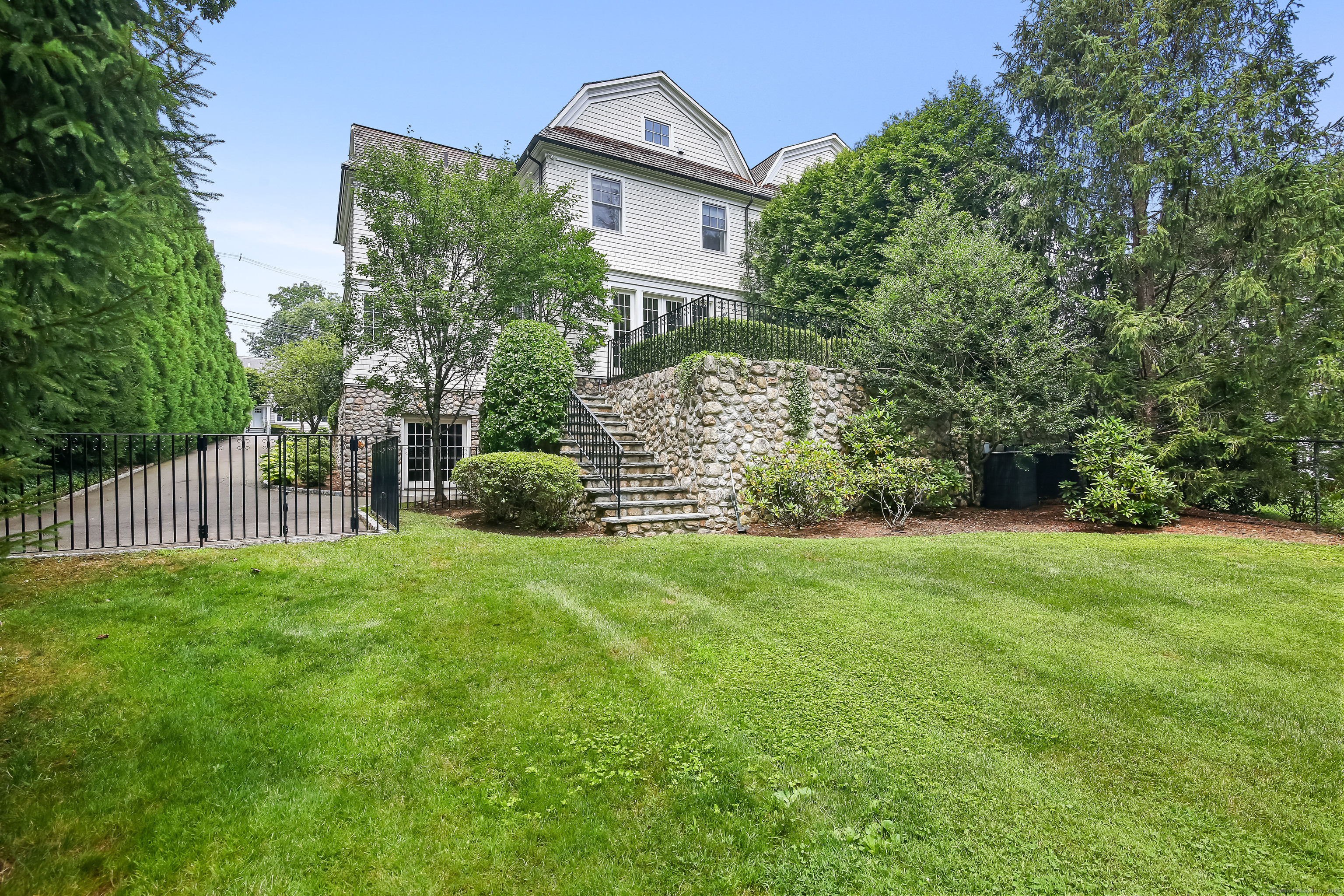 113 Harrison Avenue A