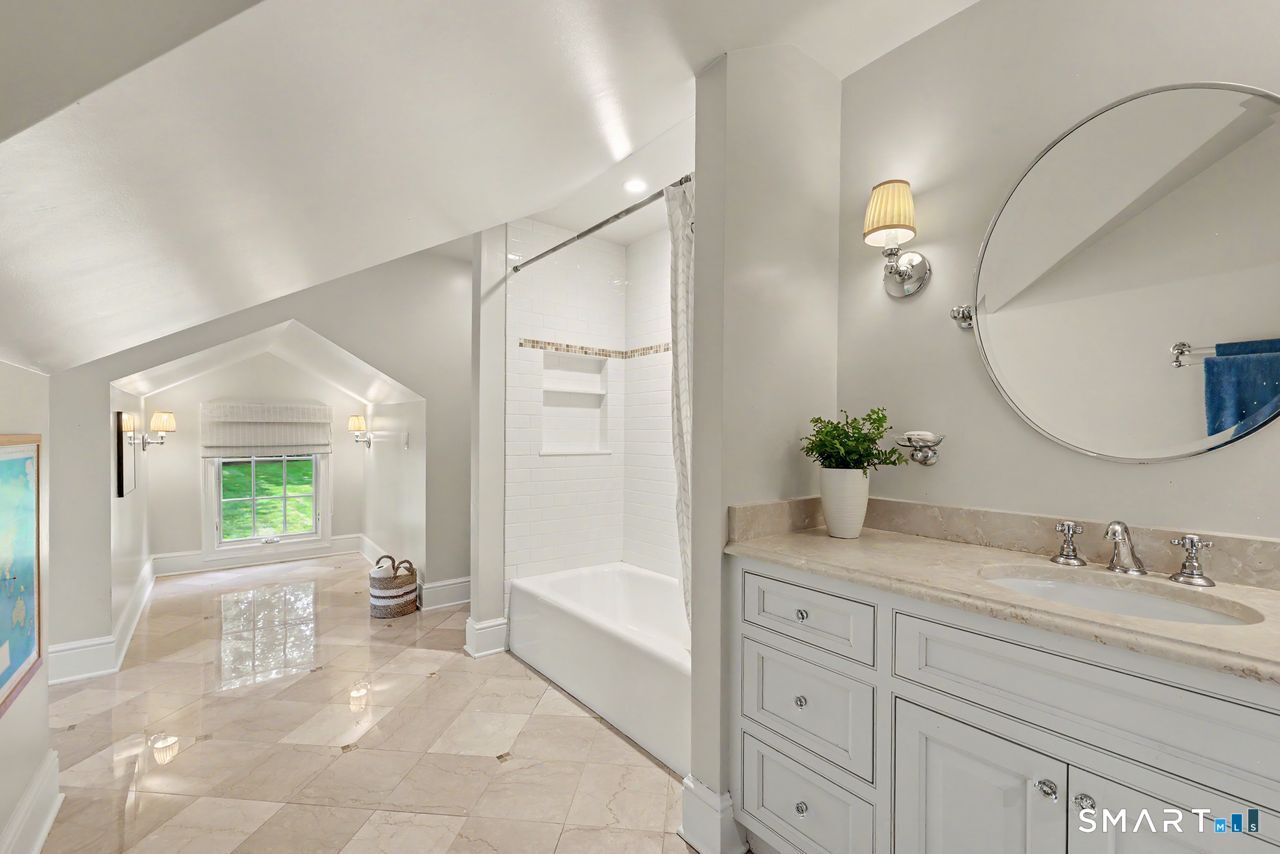 34 Bayberry Road