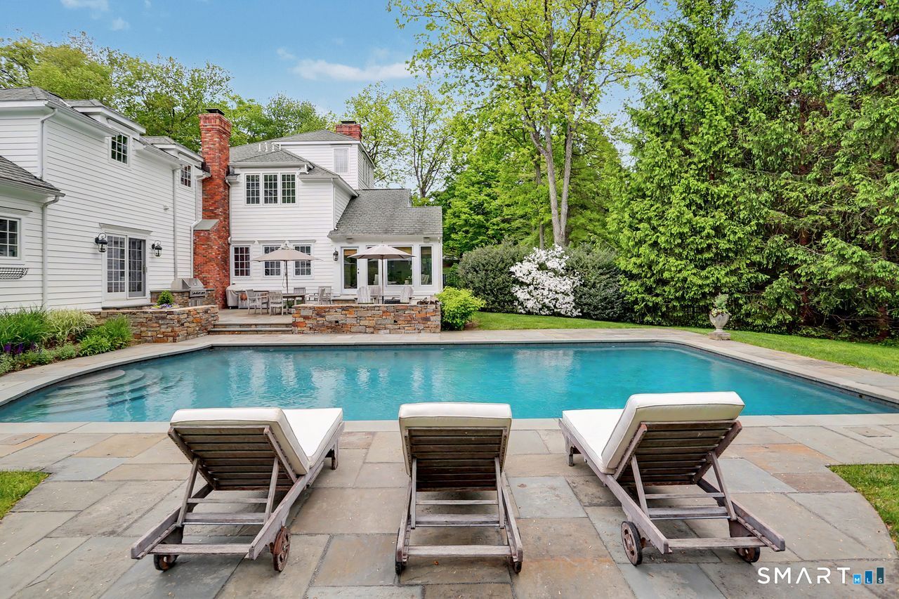 34 Bayberry Road