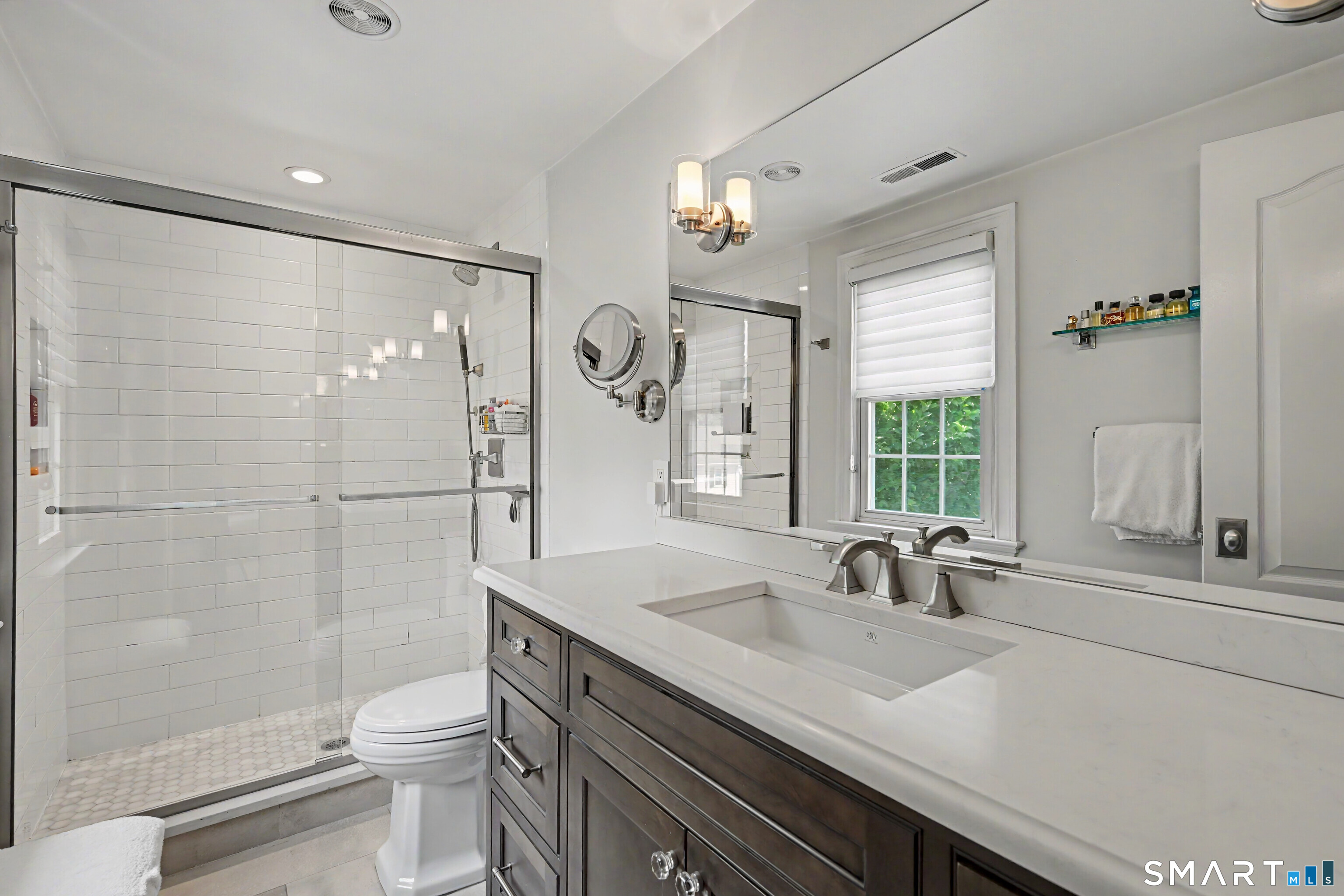 123 Richmond Hill Road Unit: 9