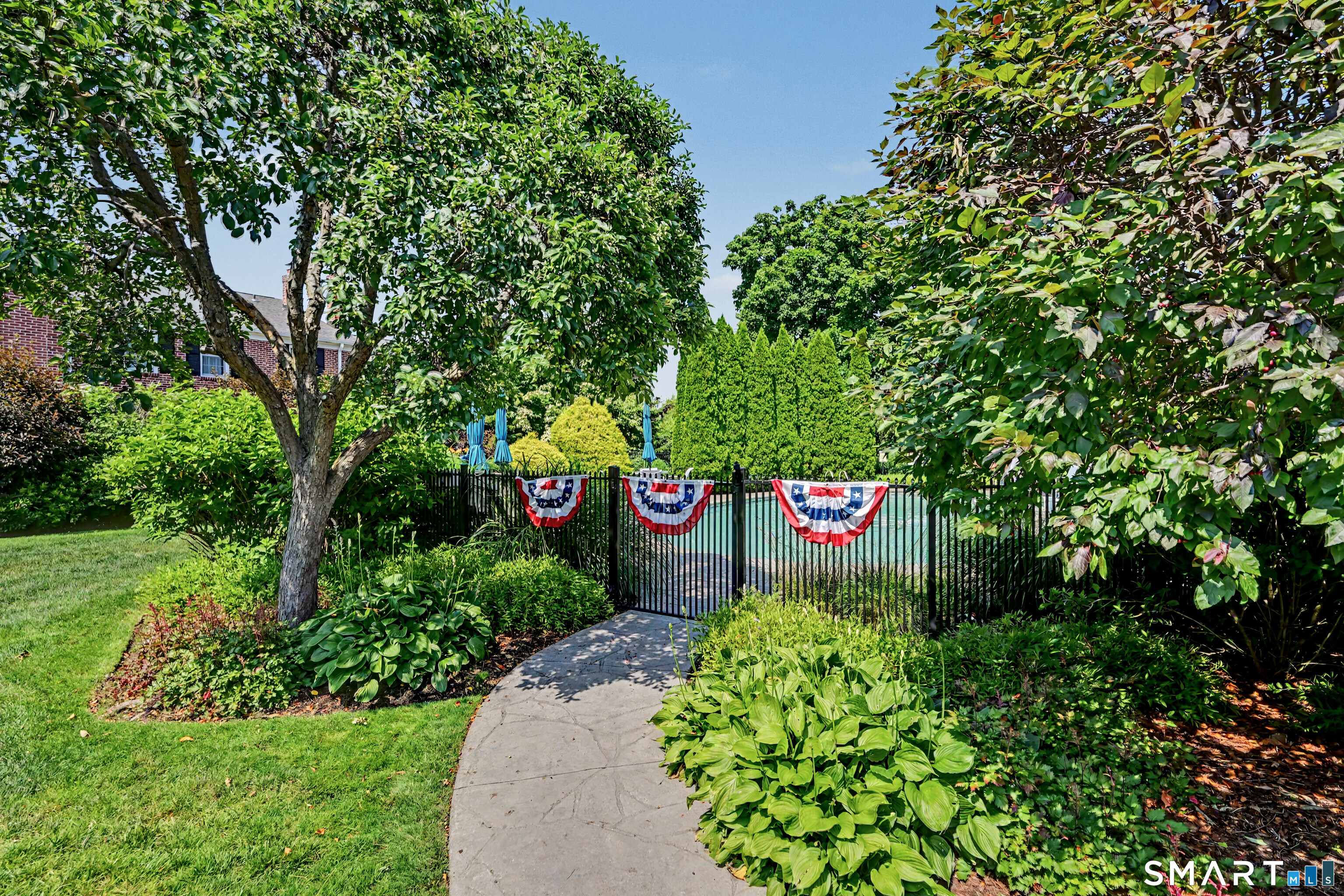 123 Richmond Hill Road Unit: 9