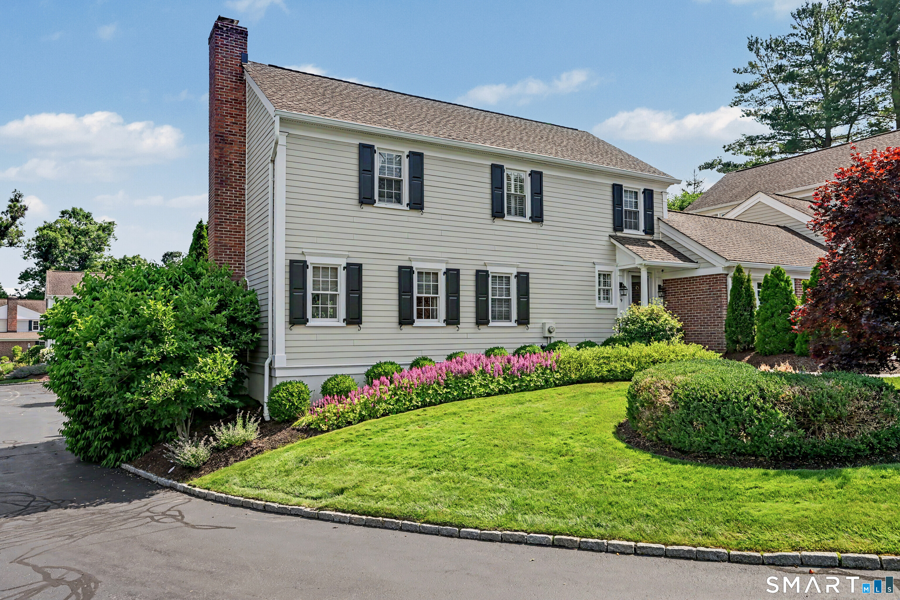 123 Richmond Hill Road Unit: 9