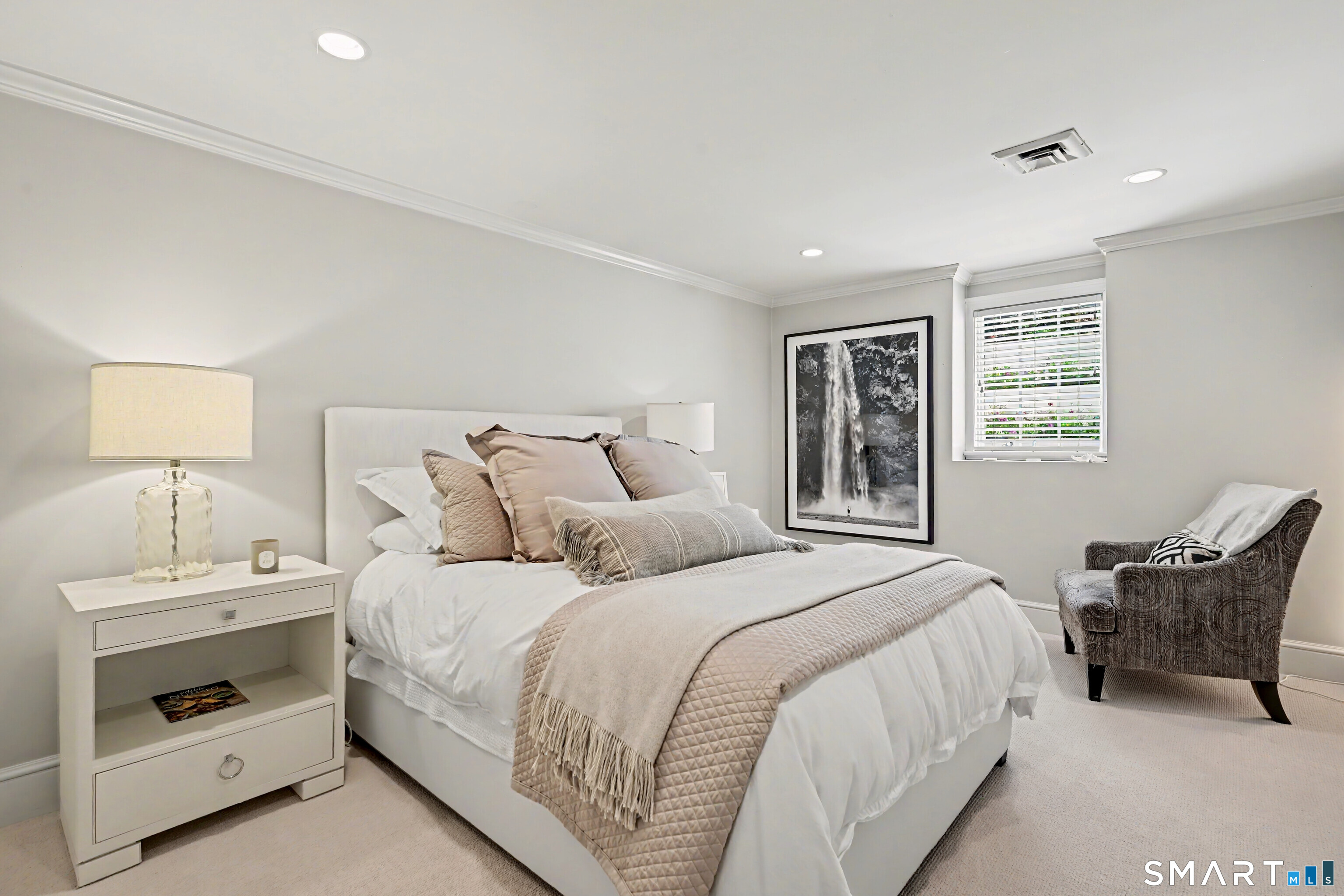 123 Richmond Hill Road Unit: 9