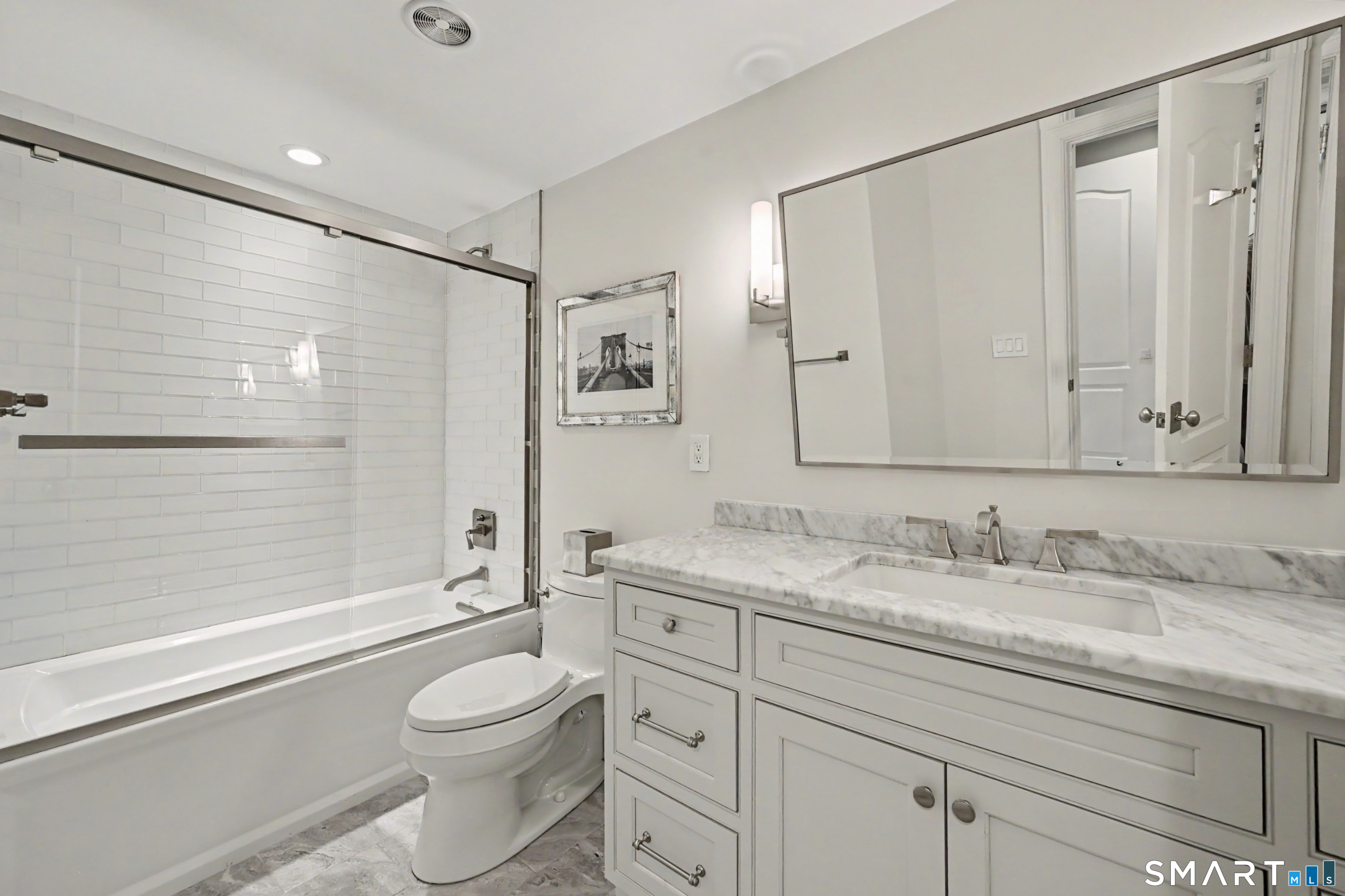123 Richmond Hill Road Unit: 9