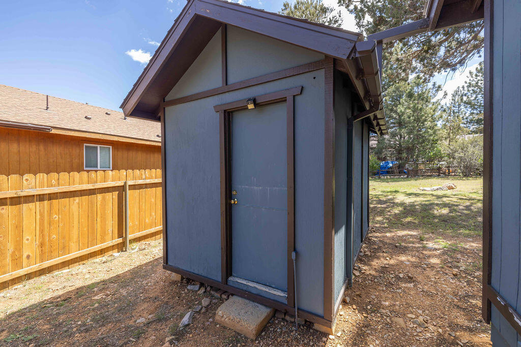 643 Villa Grove Avenue