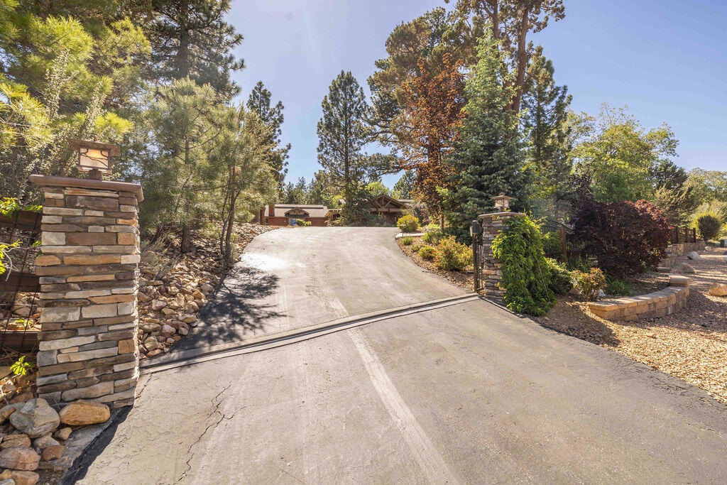 661 Cedar Glen Drive