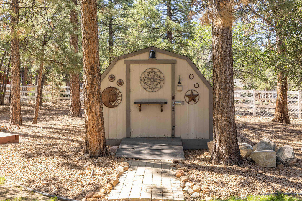 661 Cedar Glen Drive