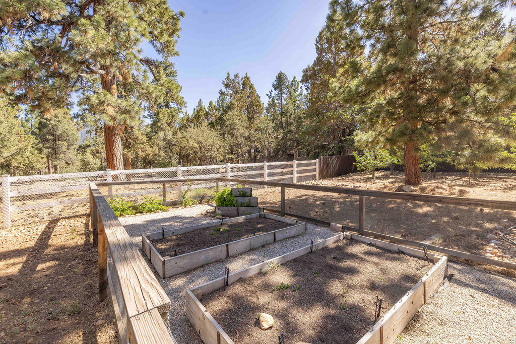 661 Cedar Glen Drive
