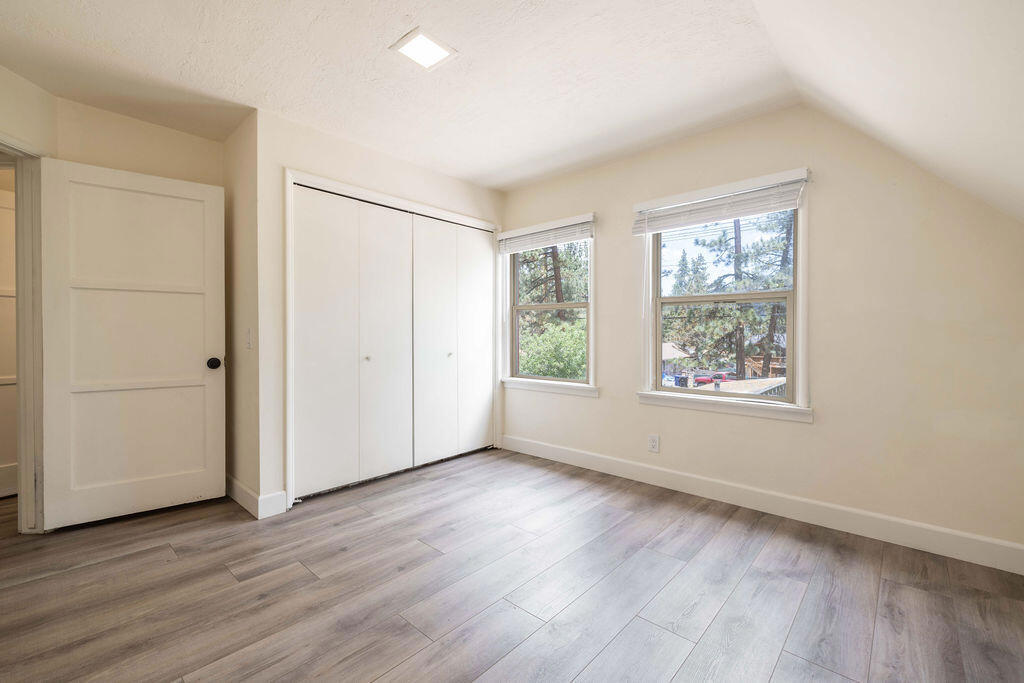 100 W Sherwood Boulevard