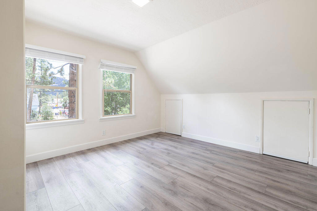 100 W Sherwood Boulevard
