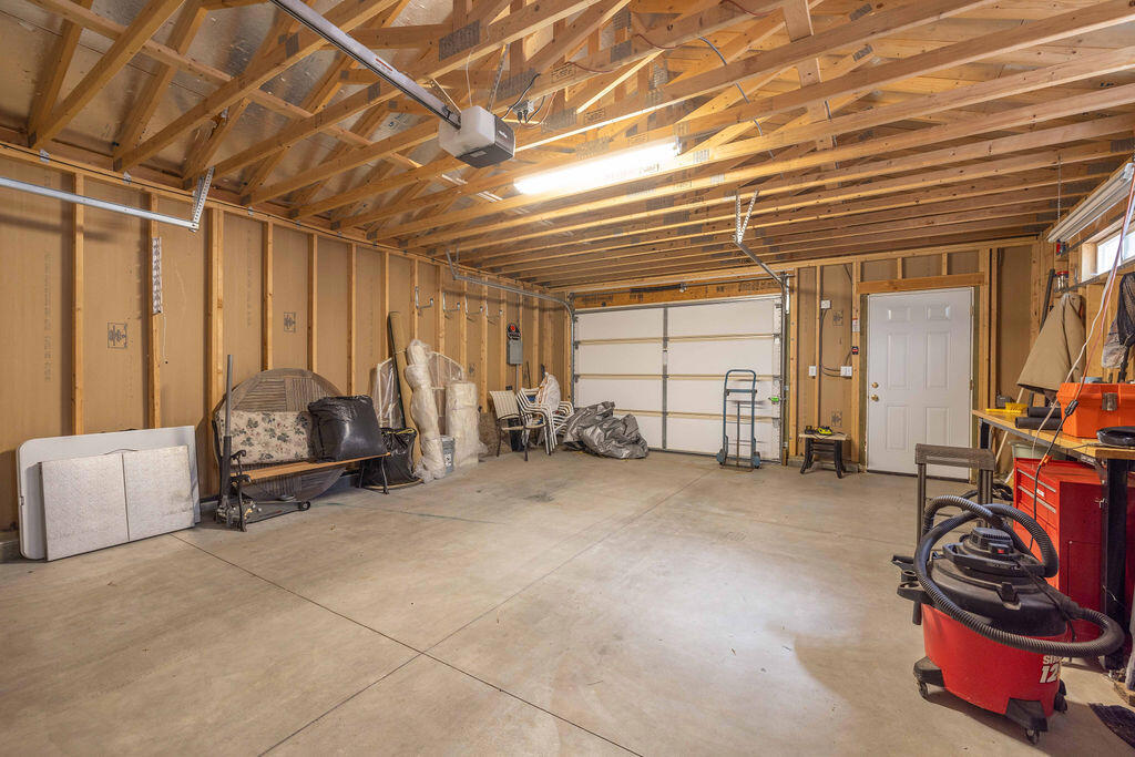 803 Plumas Court
