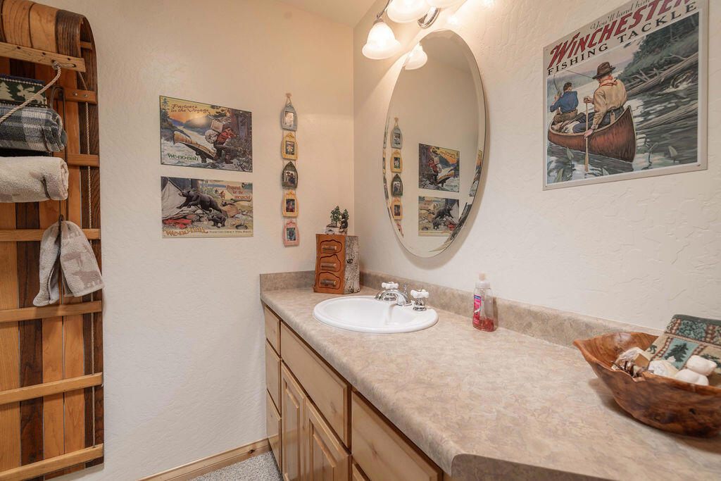 803 Plumas Court