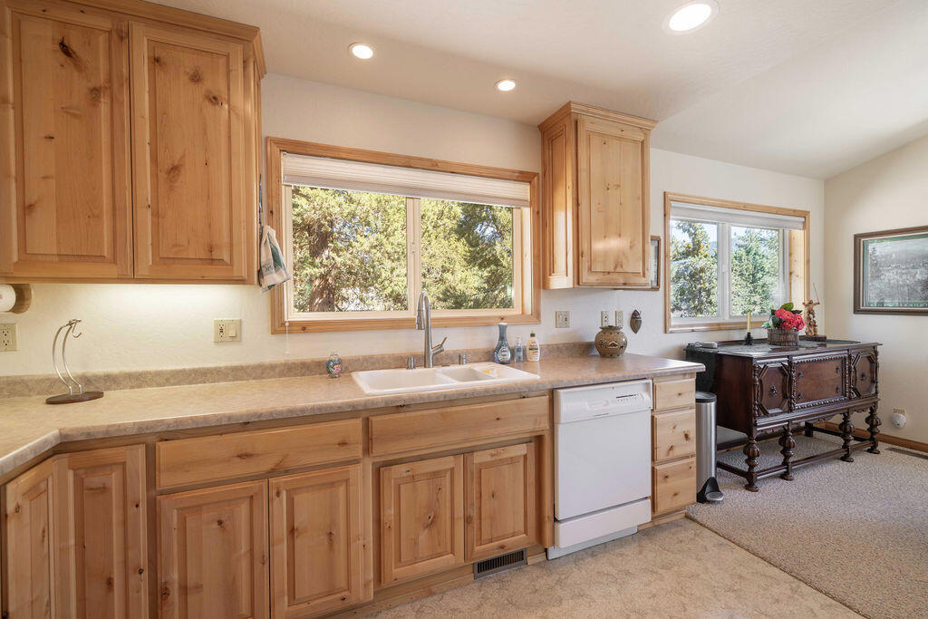 803 Plumas Court