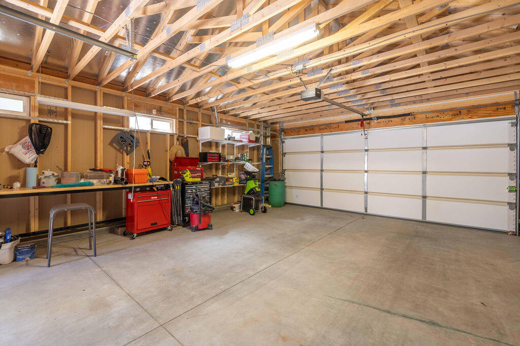 803 Plumas Court