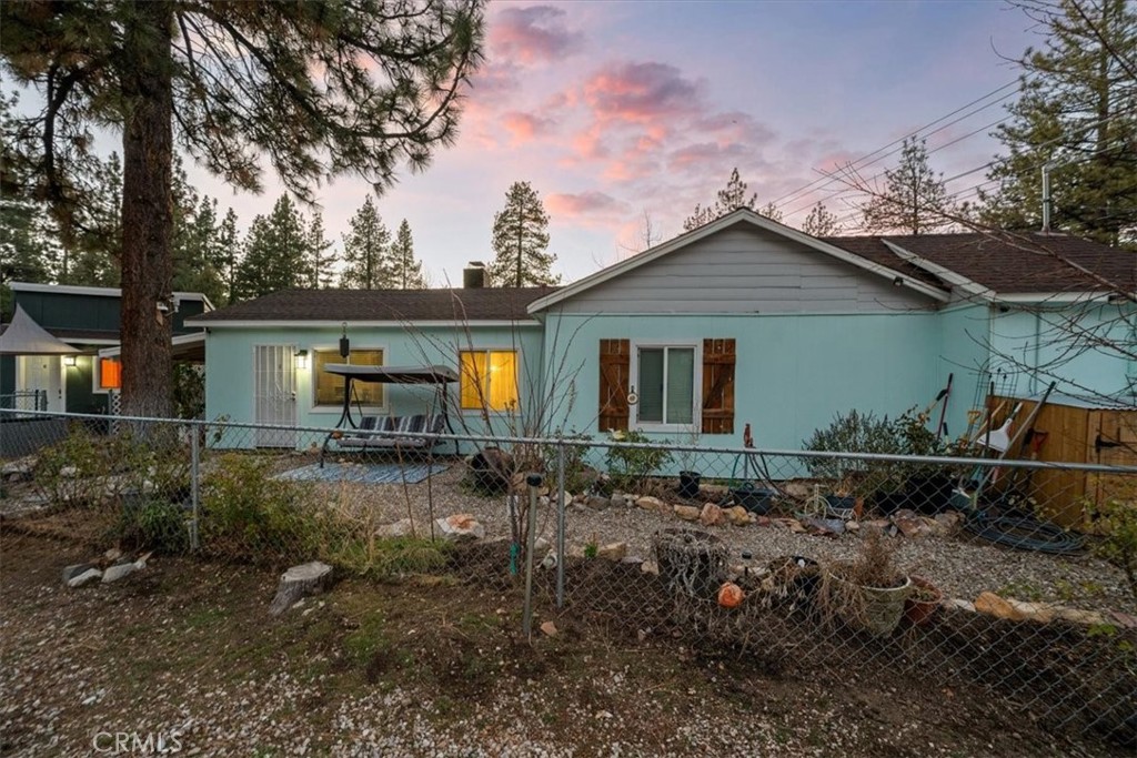 300 W North Shore