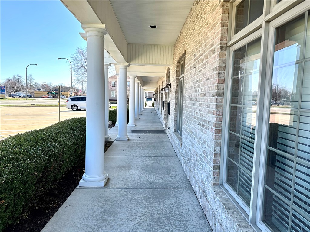 921 Lake Land Boulevard