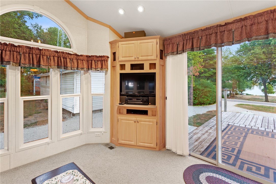 87 89 Clear Creek Drive