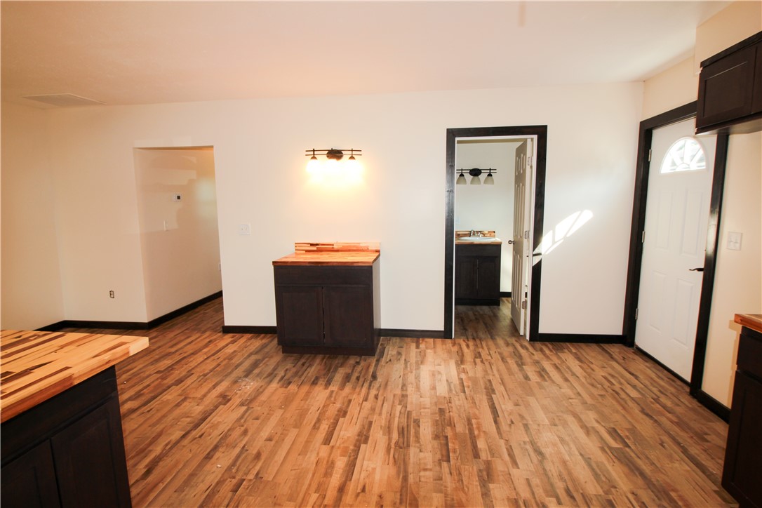 106 W Elm Street