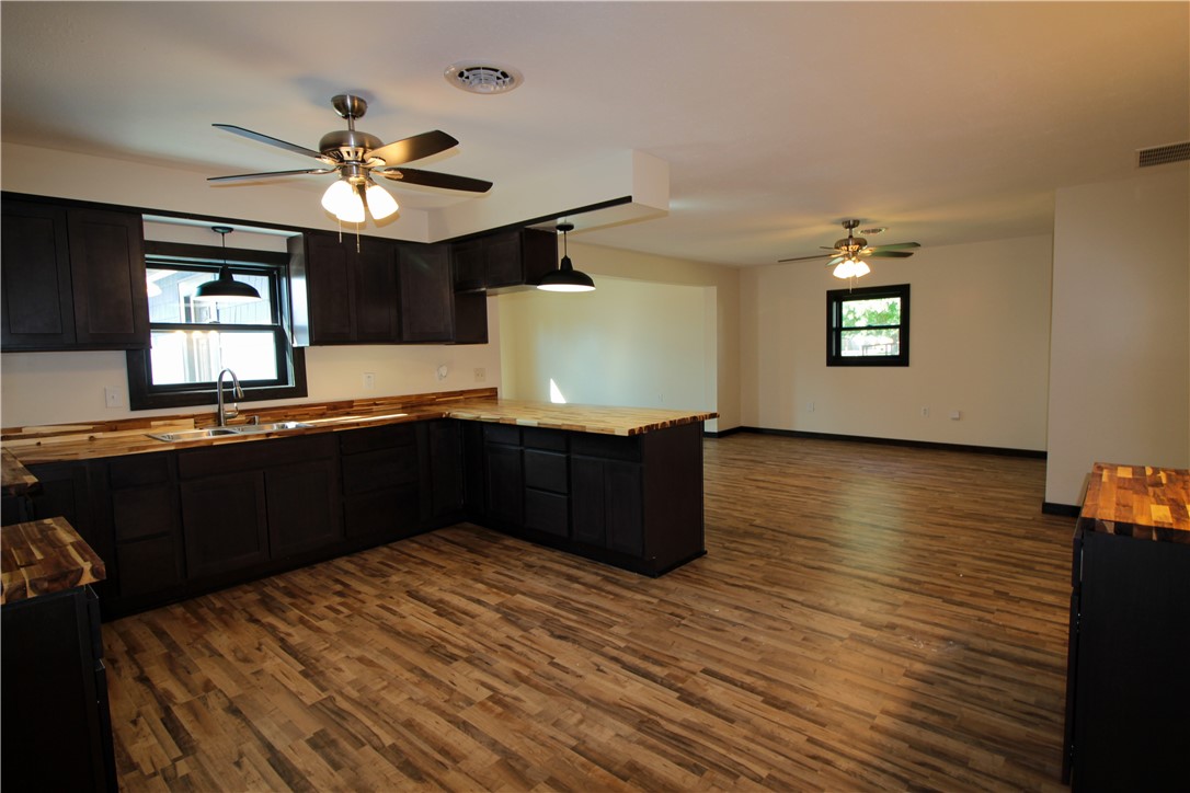 106 W Elm Street