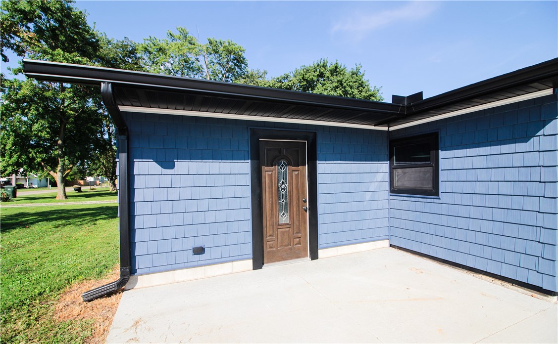 106 W Elm Street