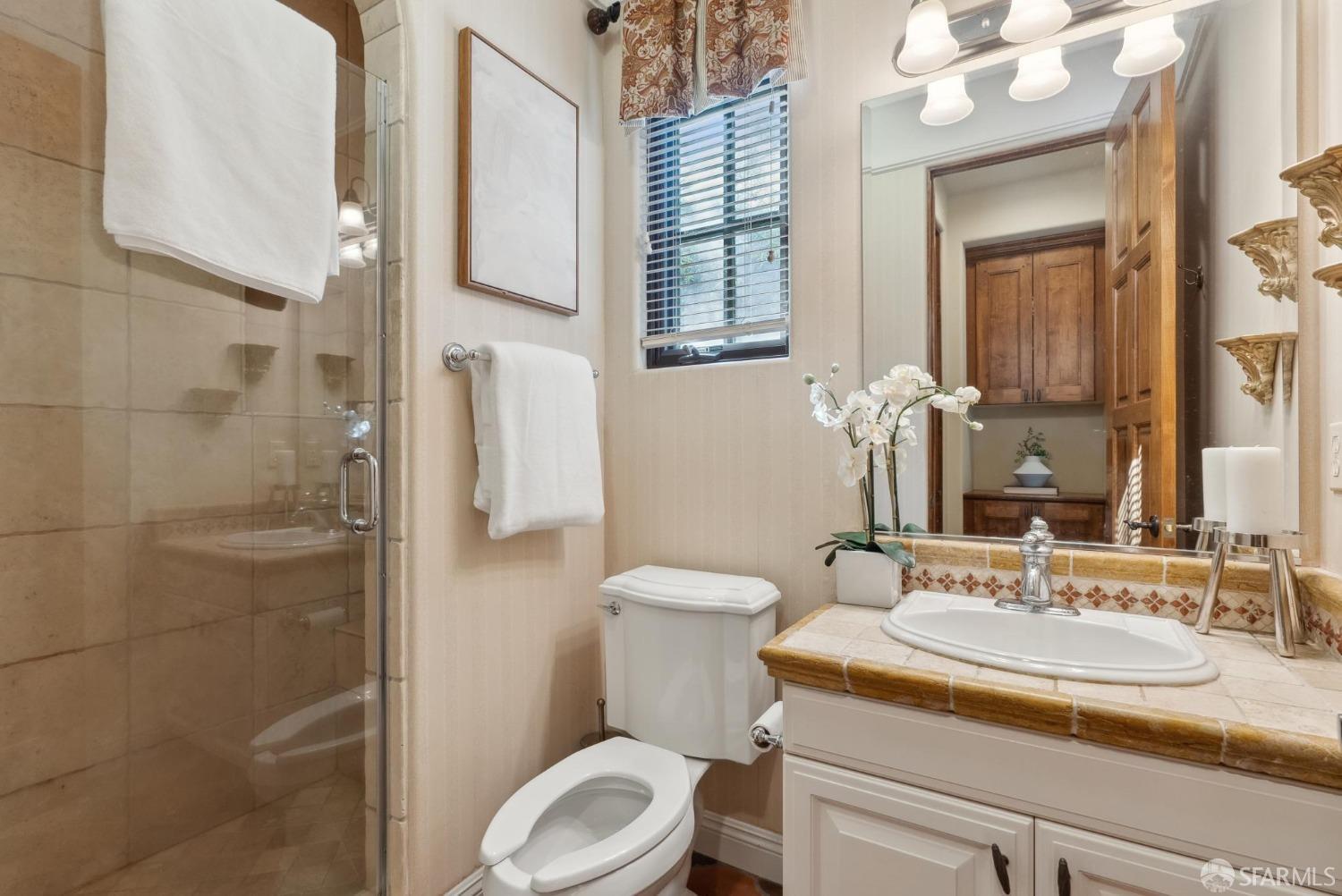 4542 Lilac Ridge Road