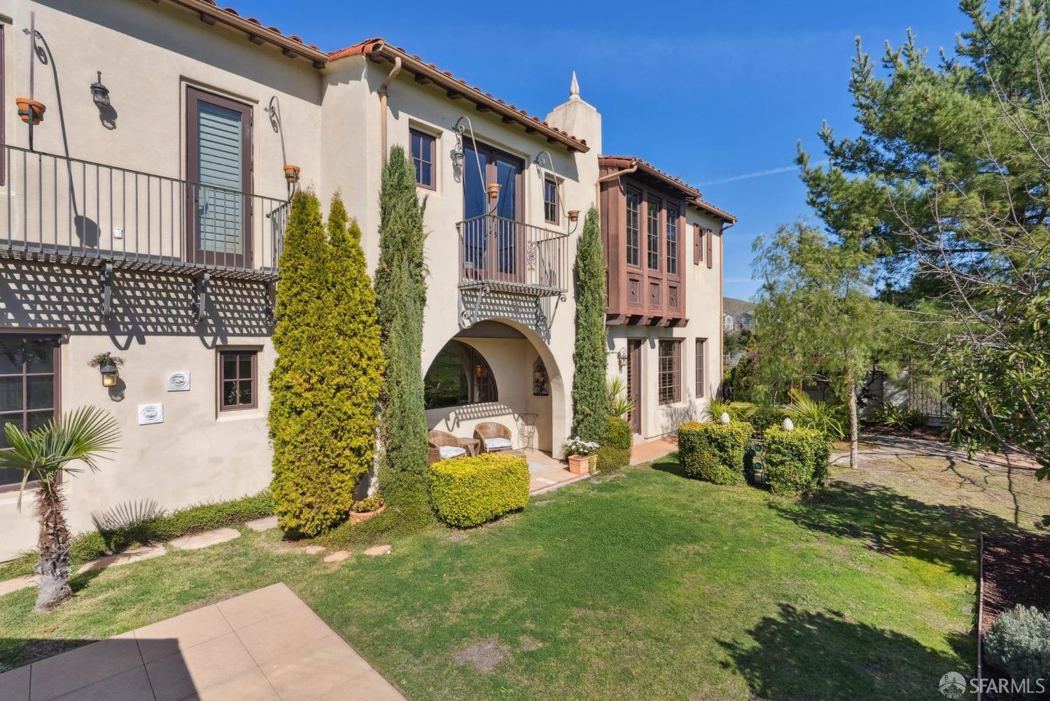 4542 Lilac Ridge Road