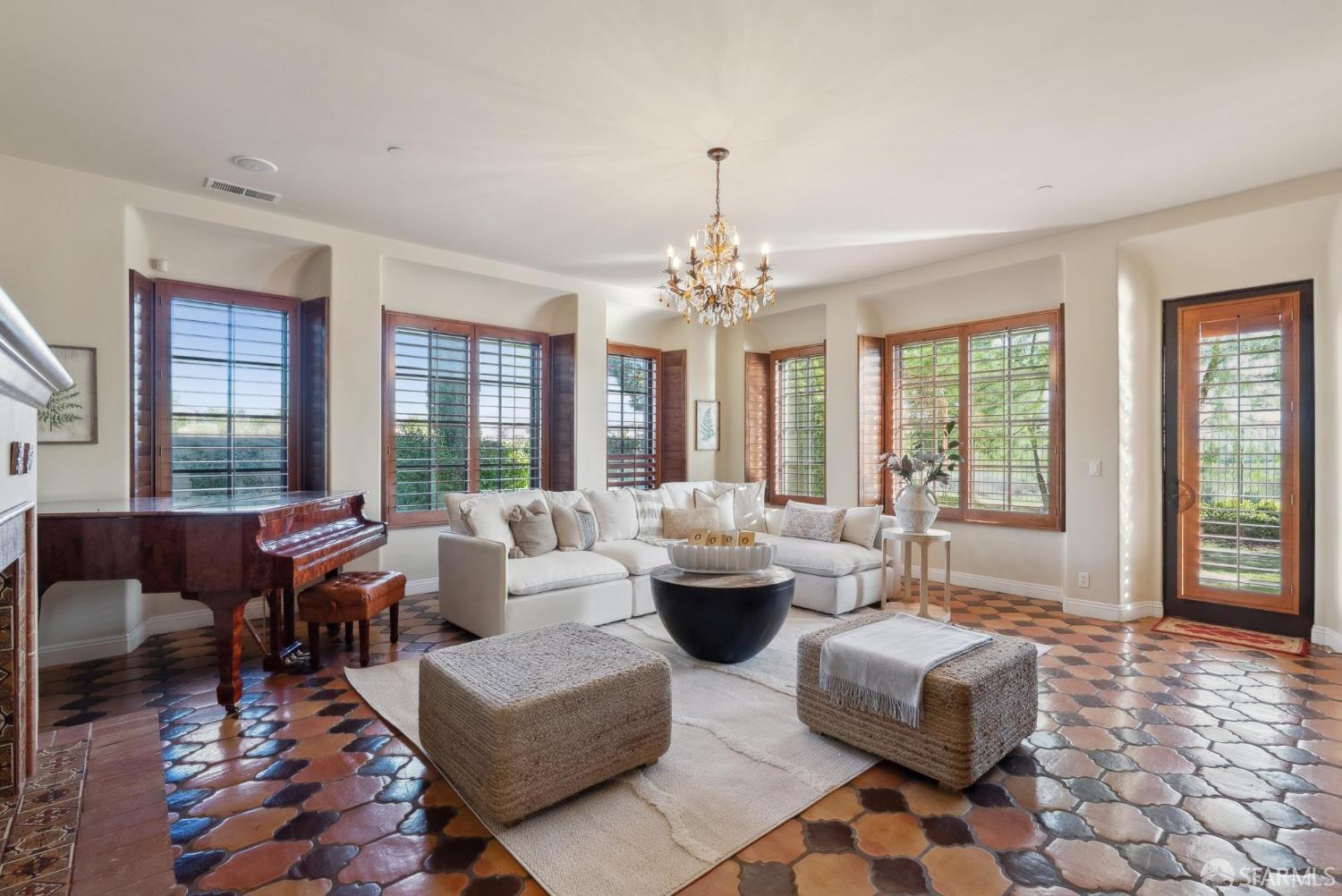 4542 Lilac Ridge Road