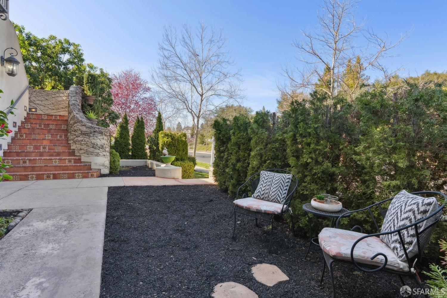4542 Lilac Ridge Road