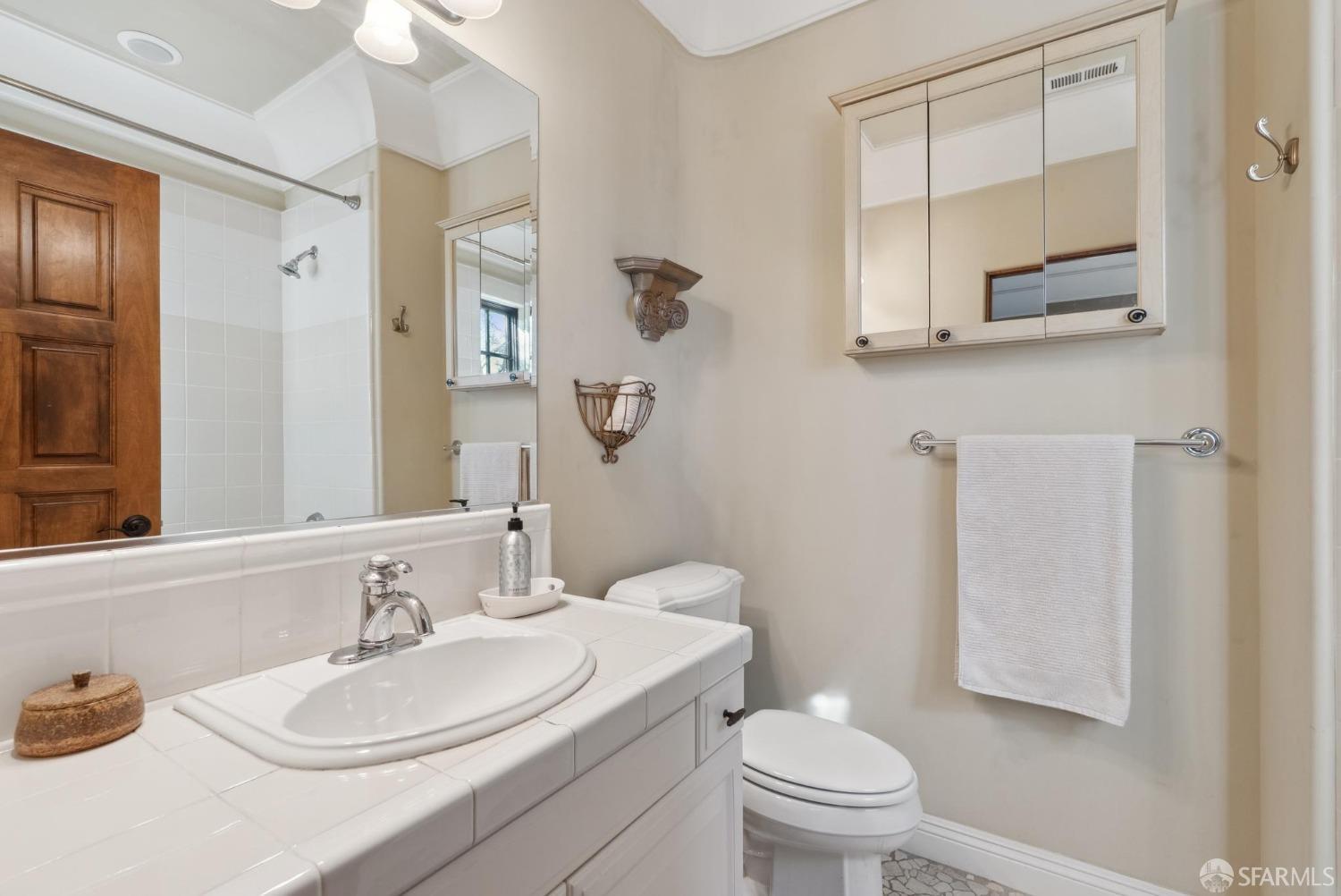 4542 Lilac Ridge Road
