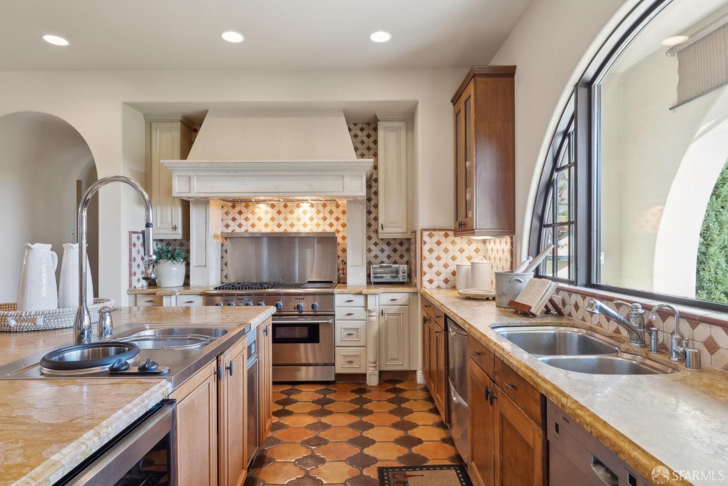 4542 Lilac Ridge Road