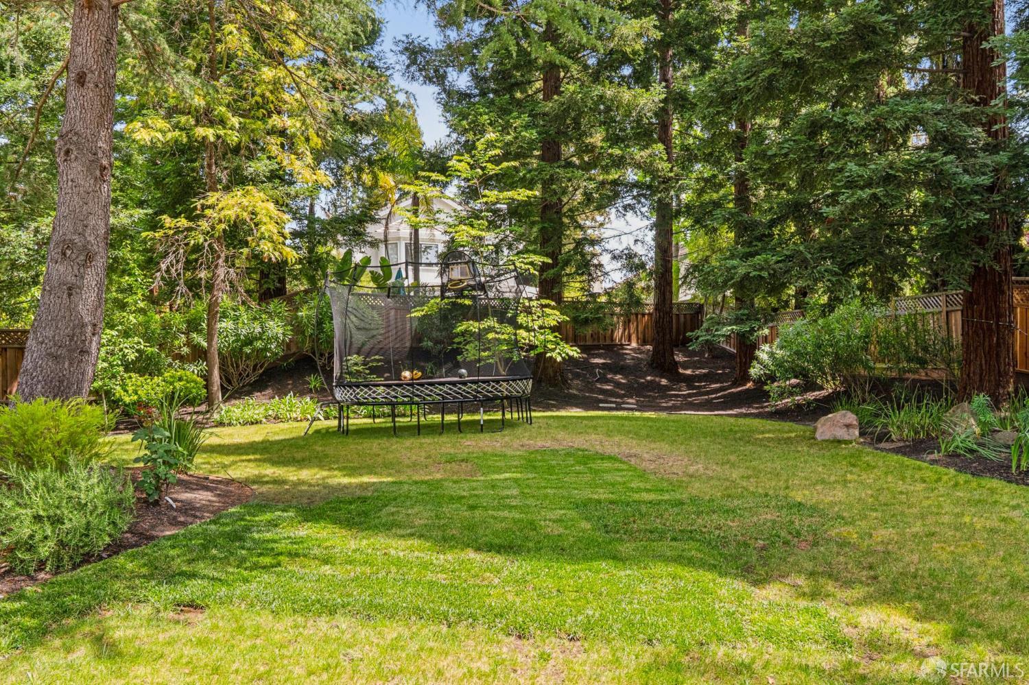 125 Cottonwood Place