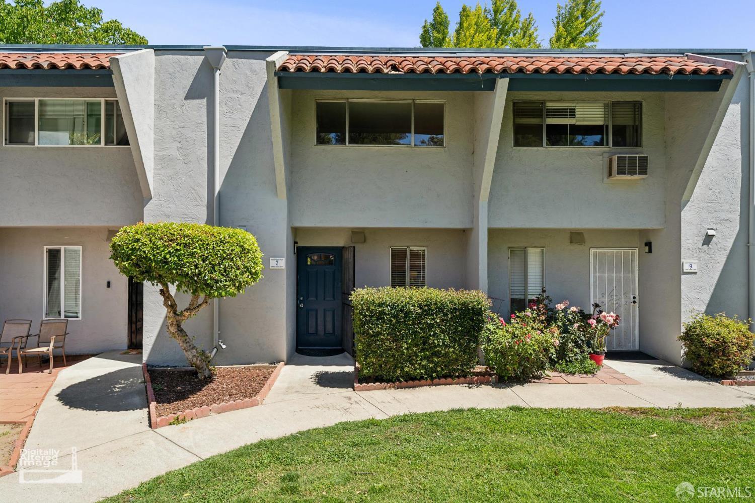1009 Murrieta Boulevard # 7
