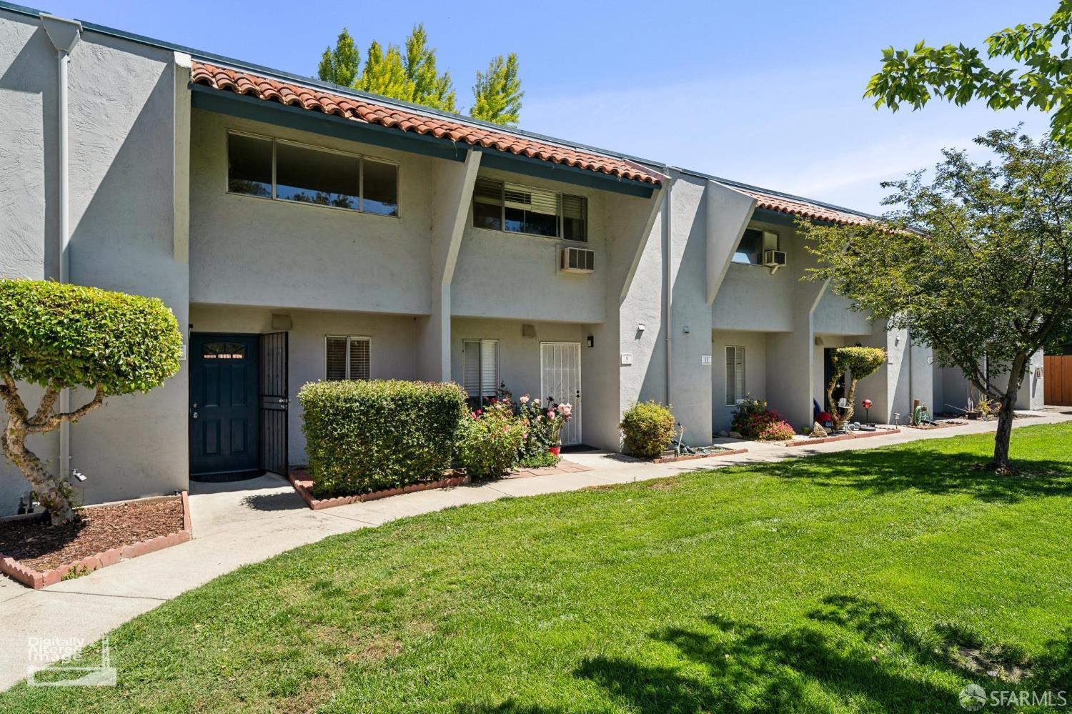 1009 Murrieta Boulevard # 7