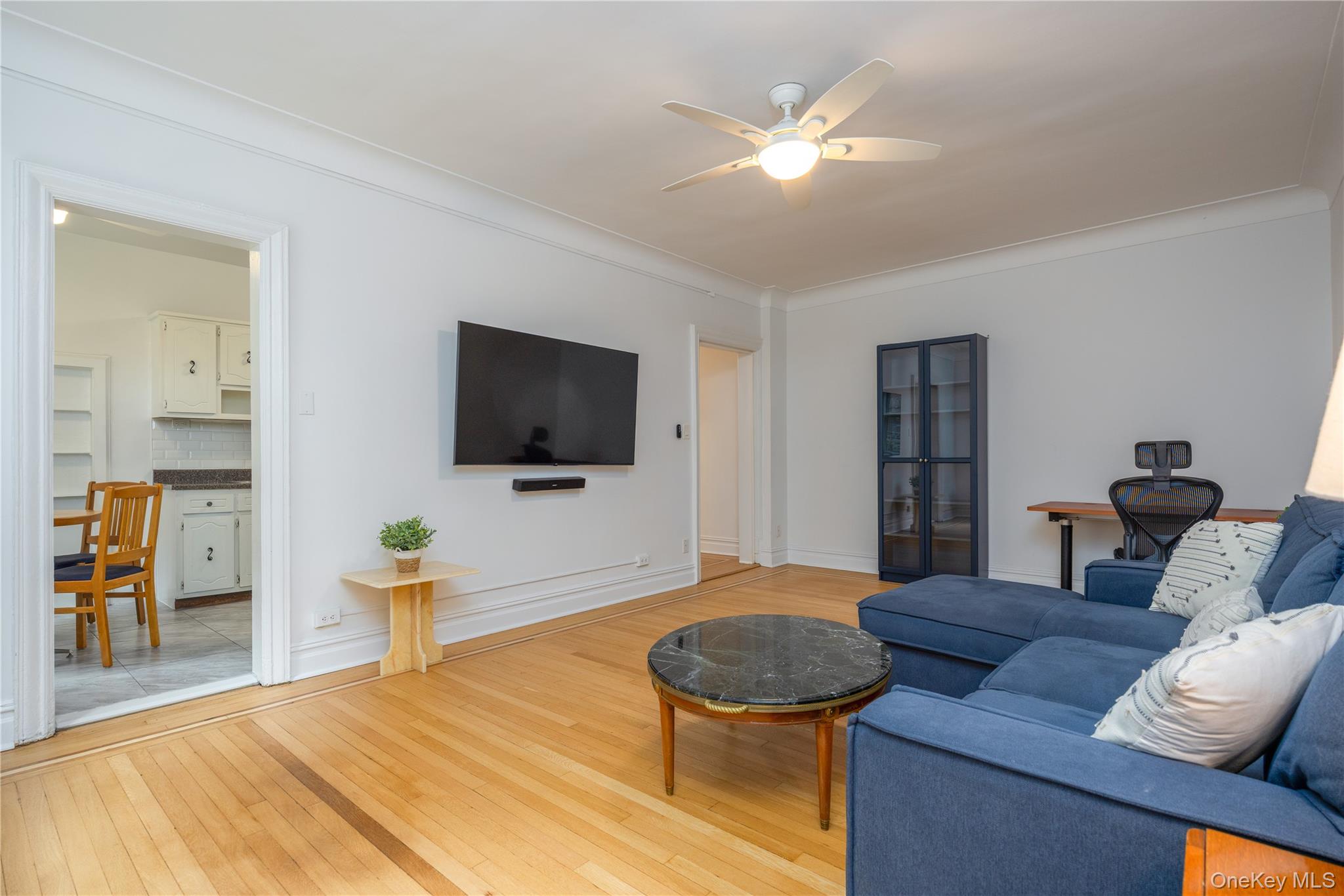 60 W Broad Street Unit: 1G