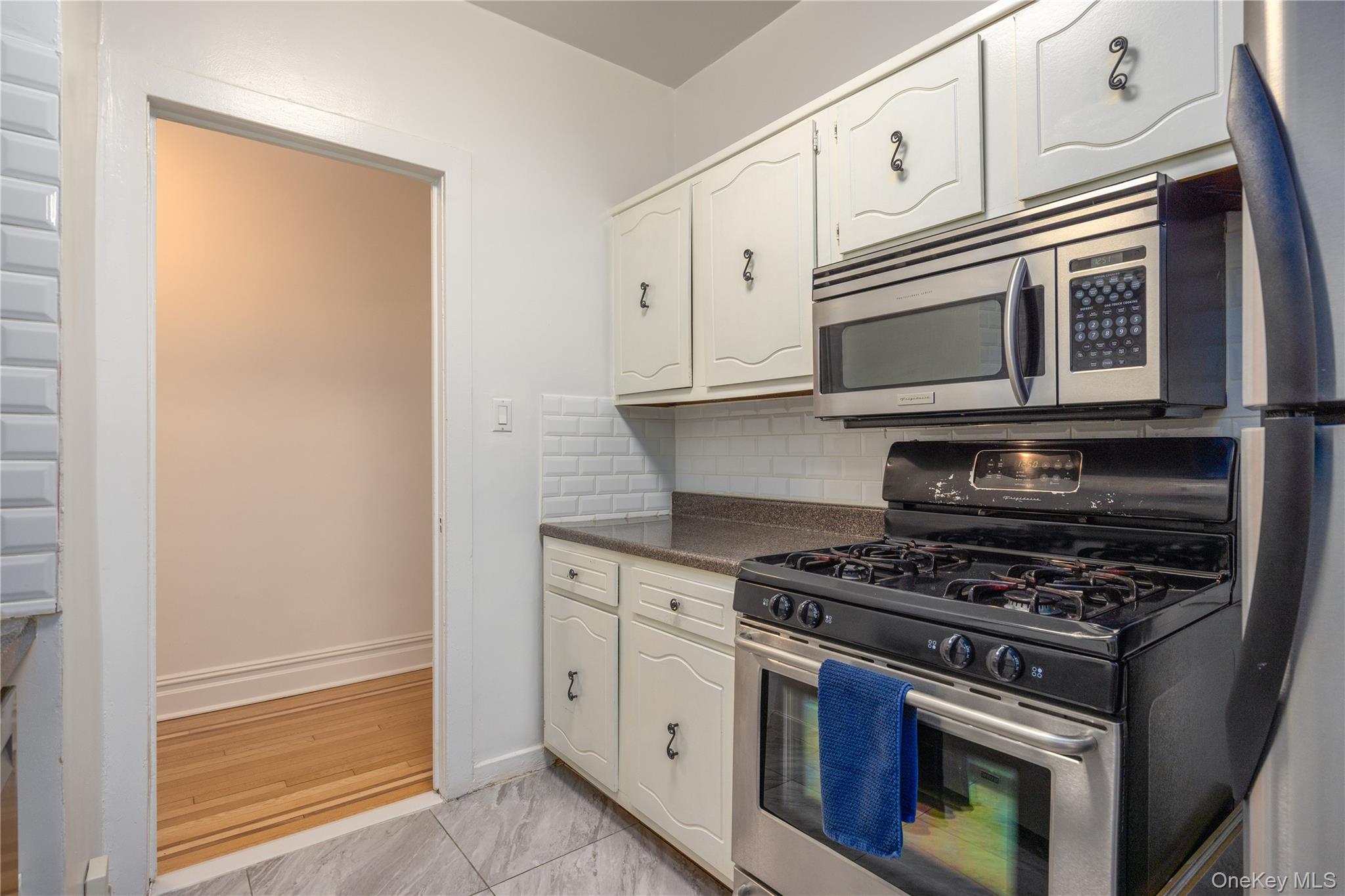 60 W Broad Street Unit: 1G