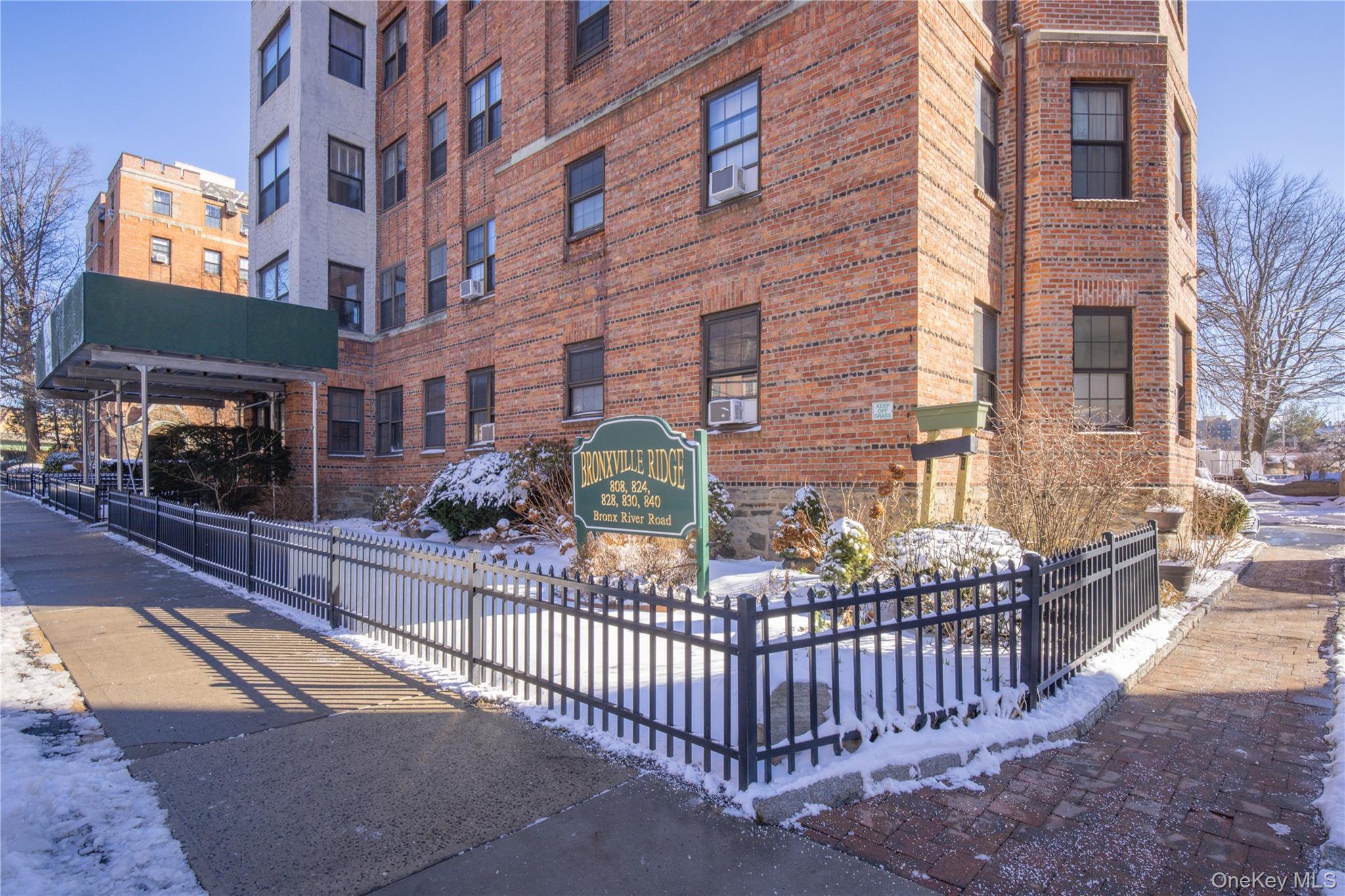 824 Bronx River Road Unit: 4B